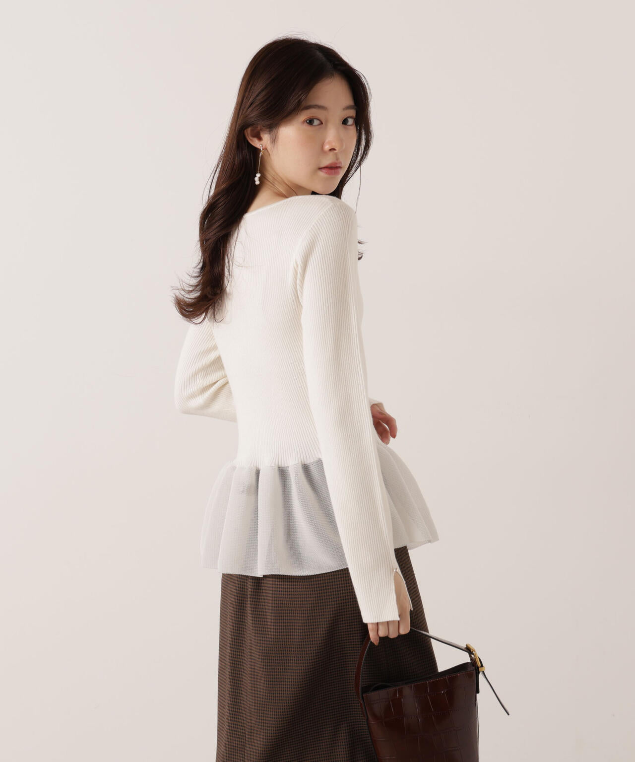 青島心さん着用】ペプラムリブニット | PROPORTION BODY DRESSING