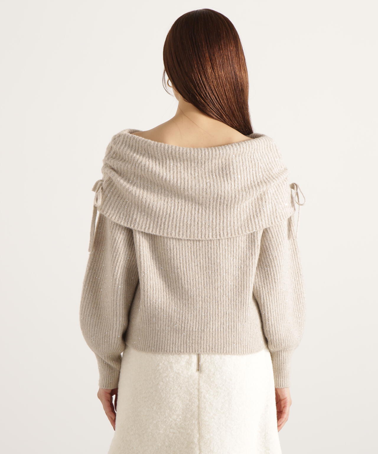 リボン付きオフショルニット