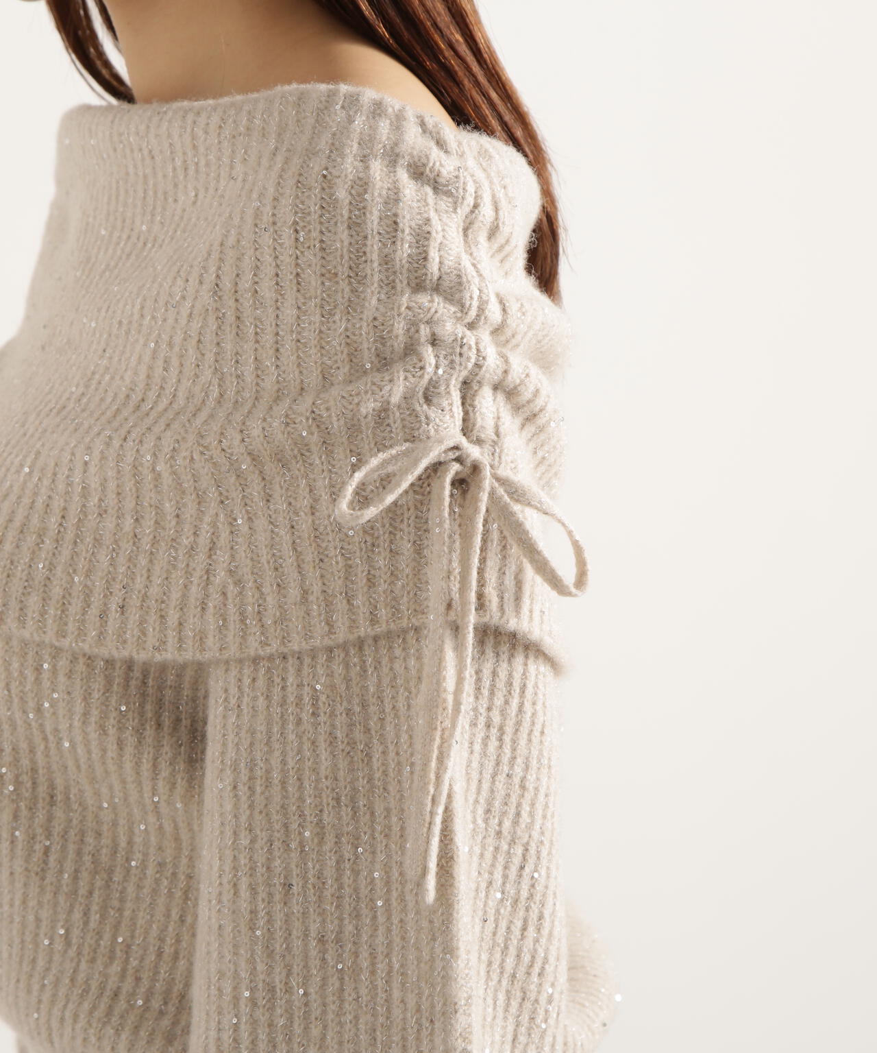 リボン付きオフショルニット