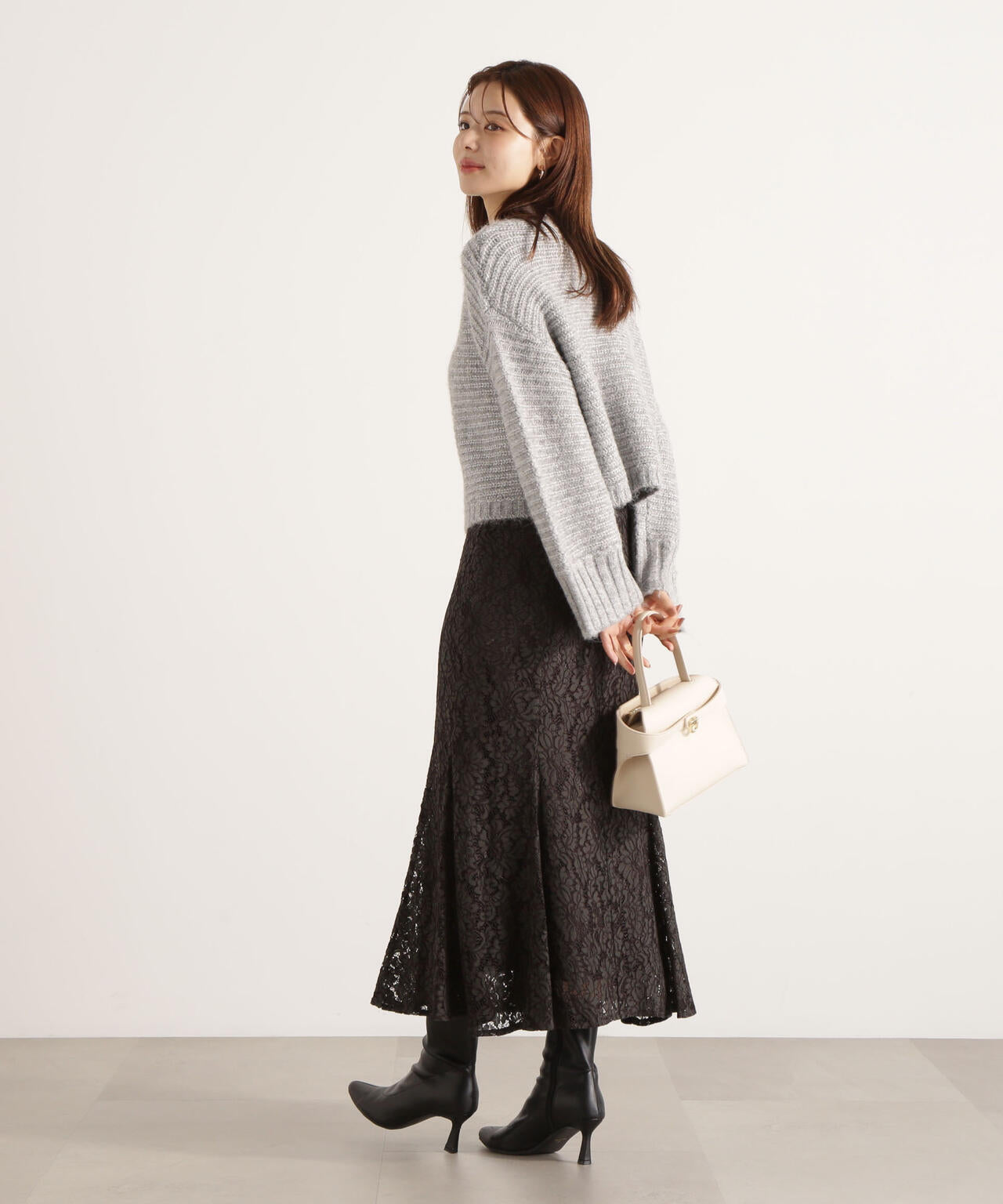 ウールブレンドスタンドカラー畔ニット | PROPORTION BODY