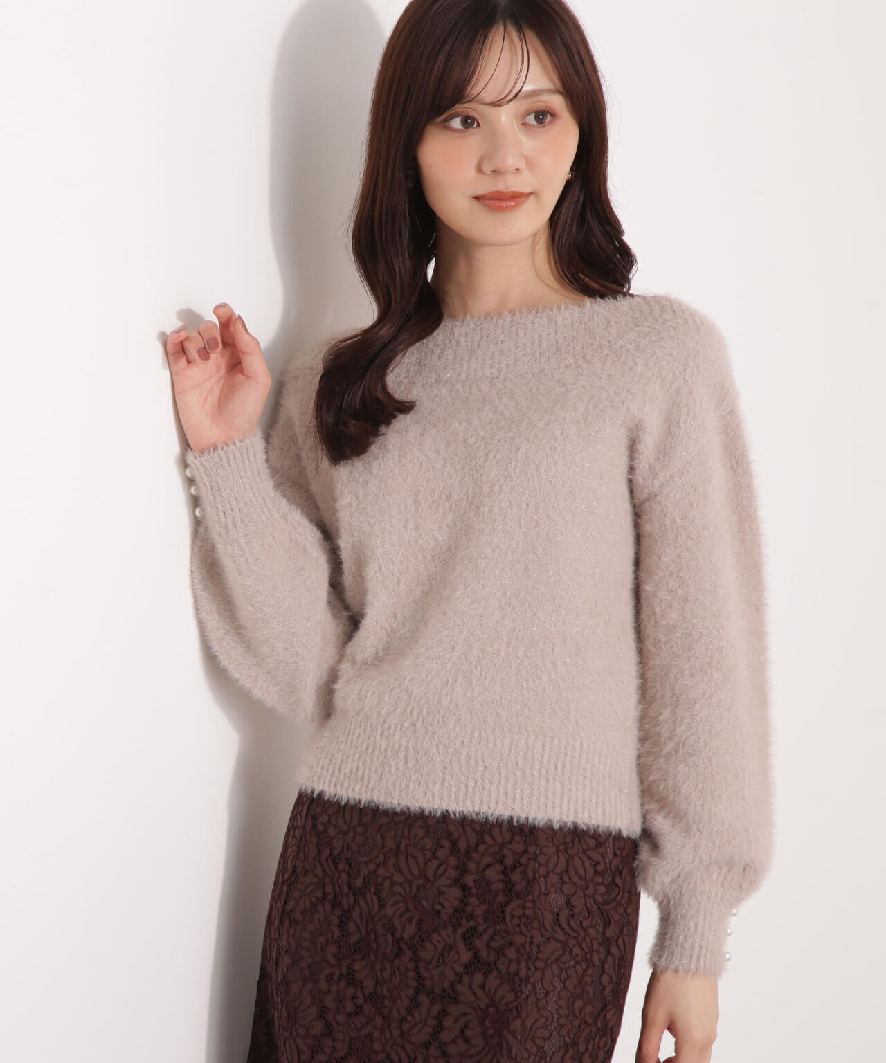 【加藤栞さん着用】ミニシャギーオフショルニット【ネイビー：WEB・一部店舗限定】