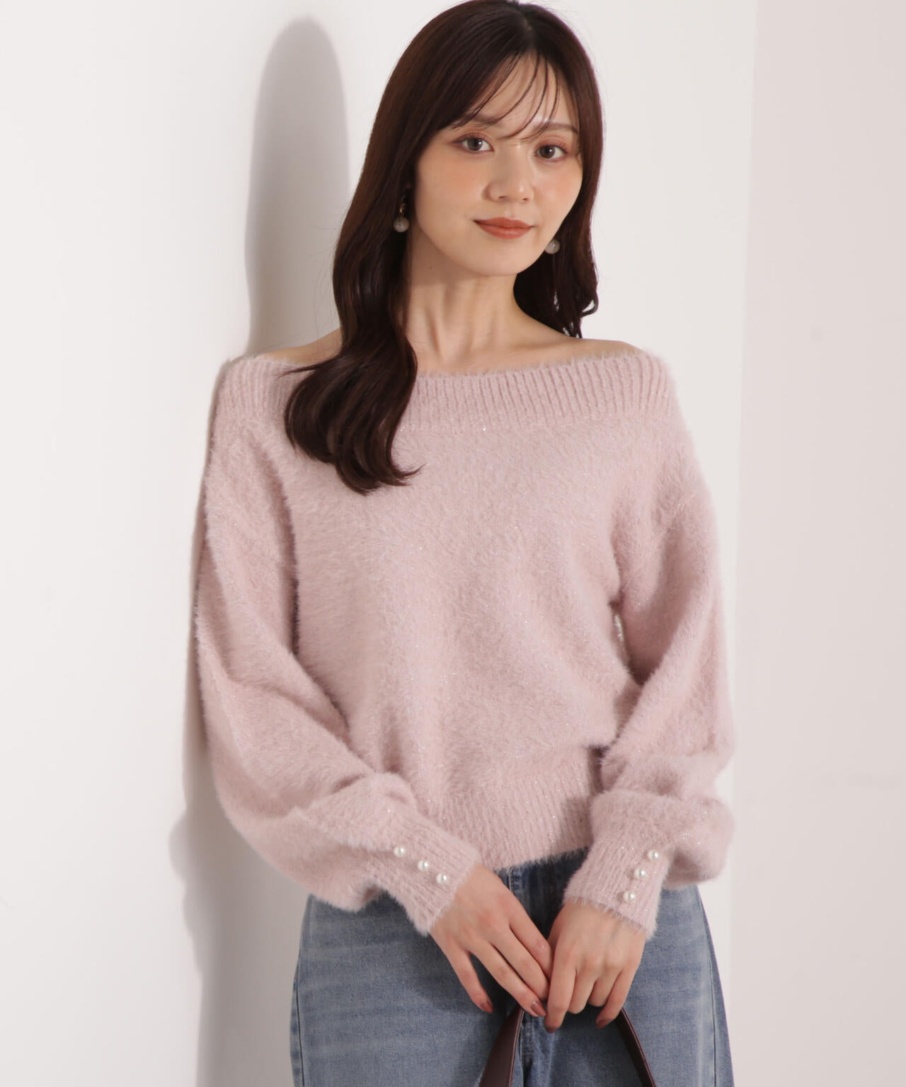 【加藤栞さん着用】ミニシャギーオフショルニット【ネイビー：WEB・一部店舗限定】