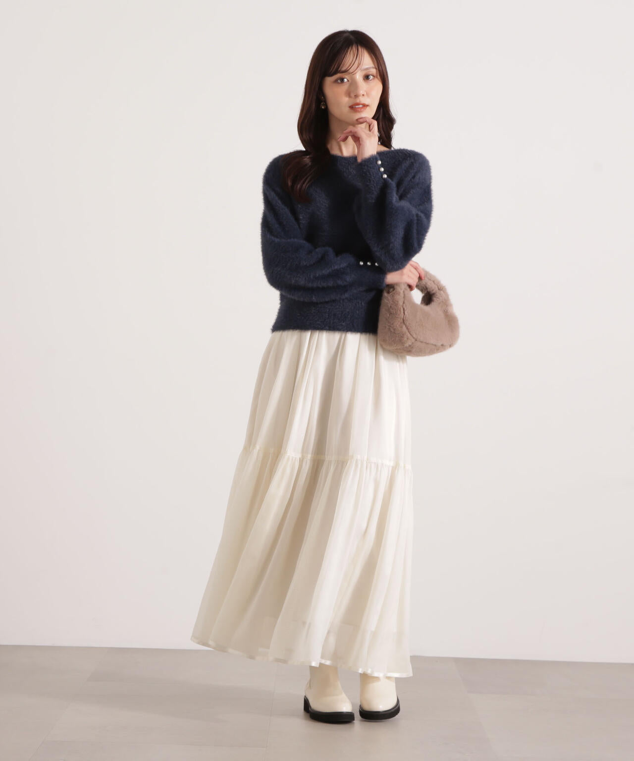 【加藤栞さん着用】ミニシャギーオフショルニット【ネイビー：WEB・一部店舗限定】