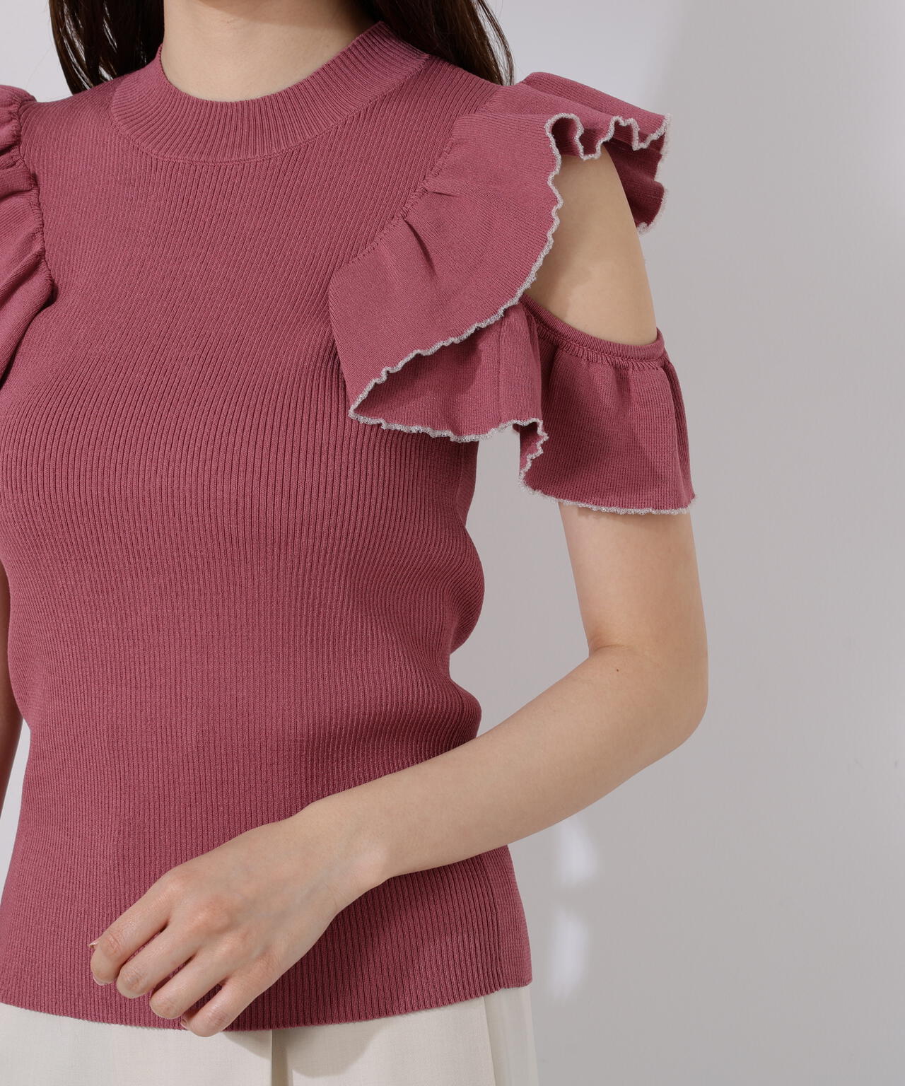 デザインスリーブニット