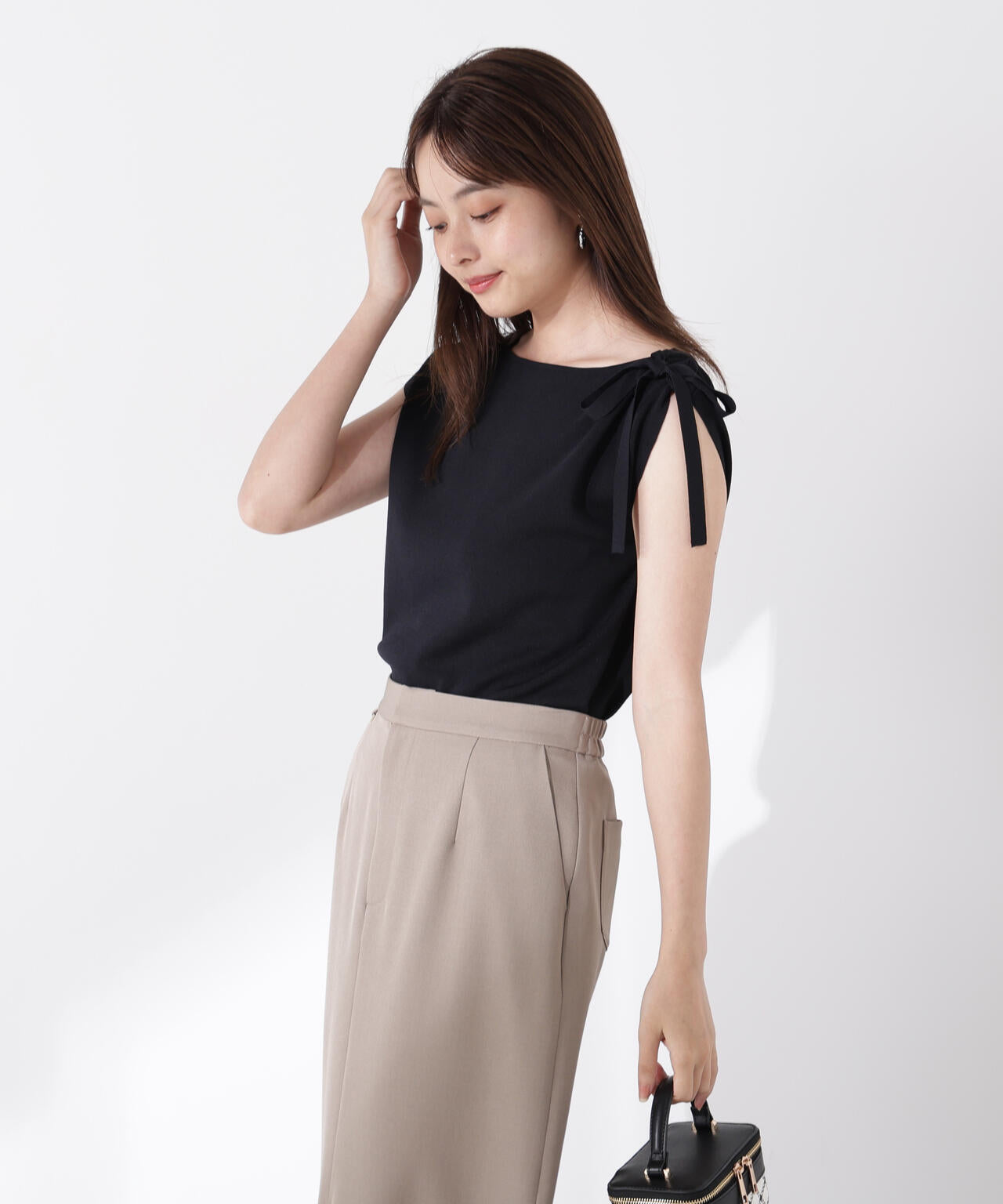 肩リボンアシメニット