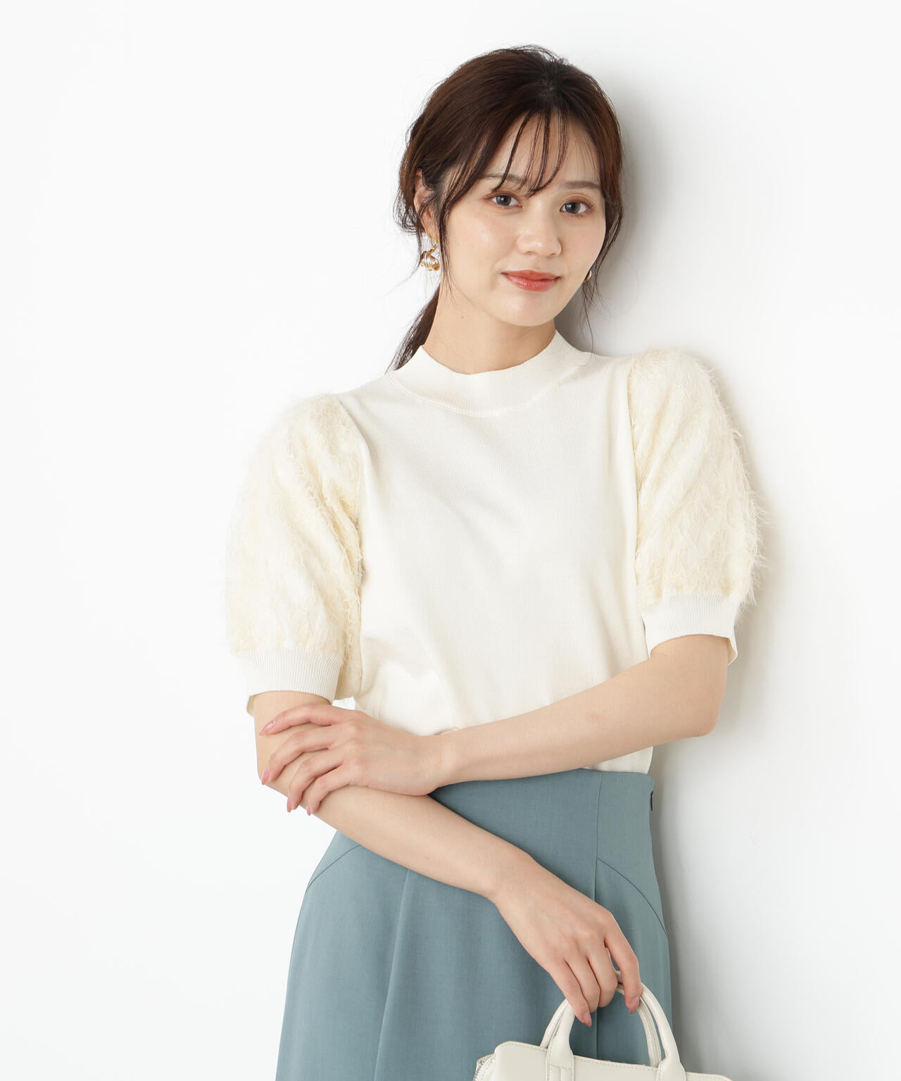 レースドッキングスリーブニット【ベージュ：official site限定】