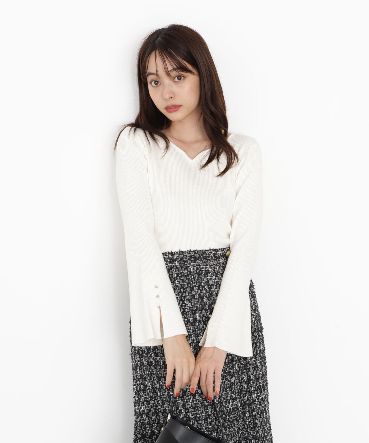 【松川星さん着用】＜ハンドウォッシャブル＞ハートカットリブニット