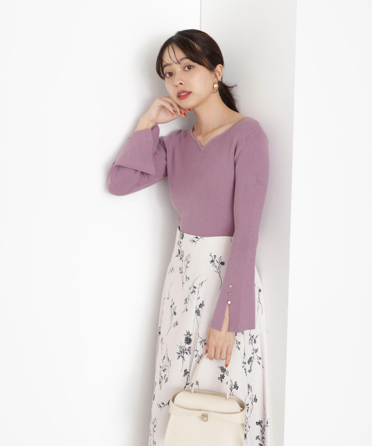 【松川星さん着用】＜ハンドウォッシャブル＞ハートカットリブニット