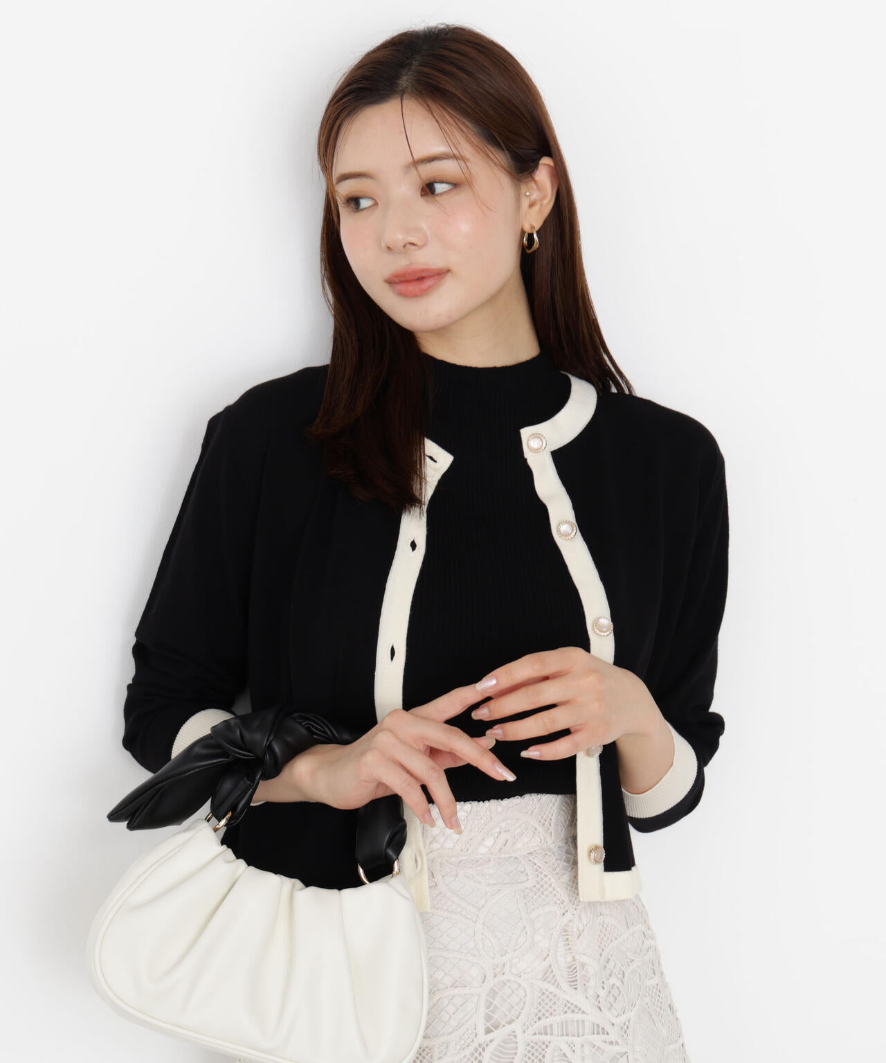 【松川星さん着用】＜ハンドウォッシャブル＞ニュアンス釦ニットアンサンブル