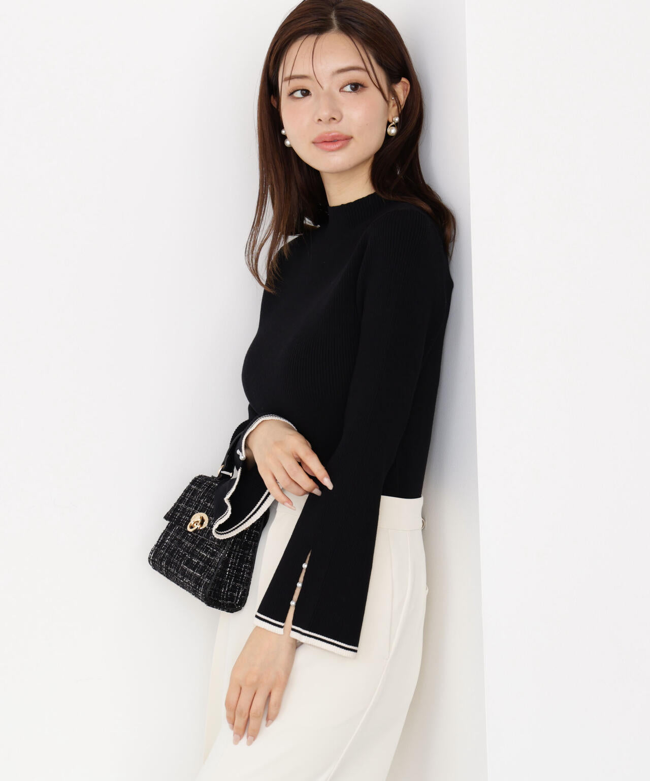 ＜ハンドウォッシャブル＞スタンドネックリブニット