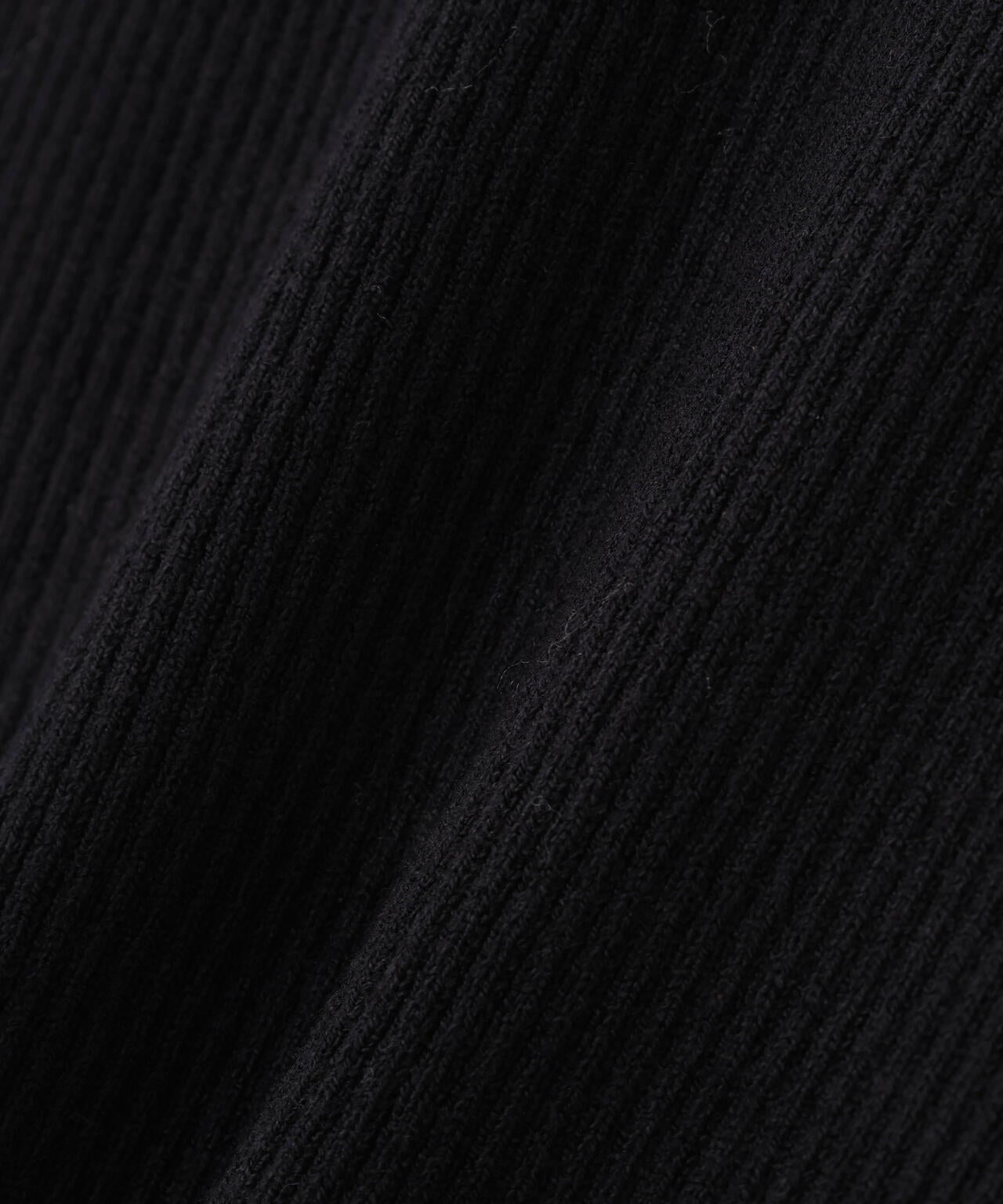 ＜ハンドウォッシャブル＞スタンドネックリブニット