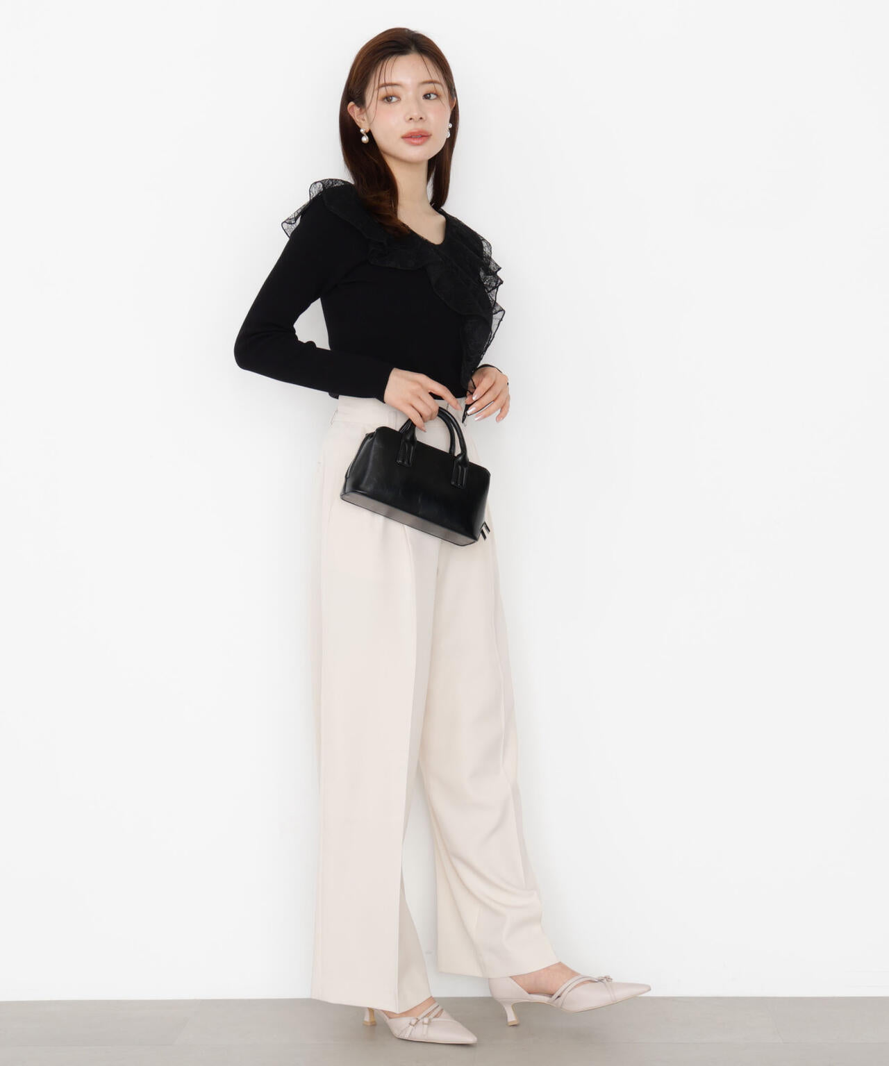 レースフリルニット