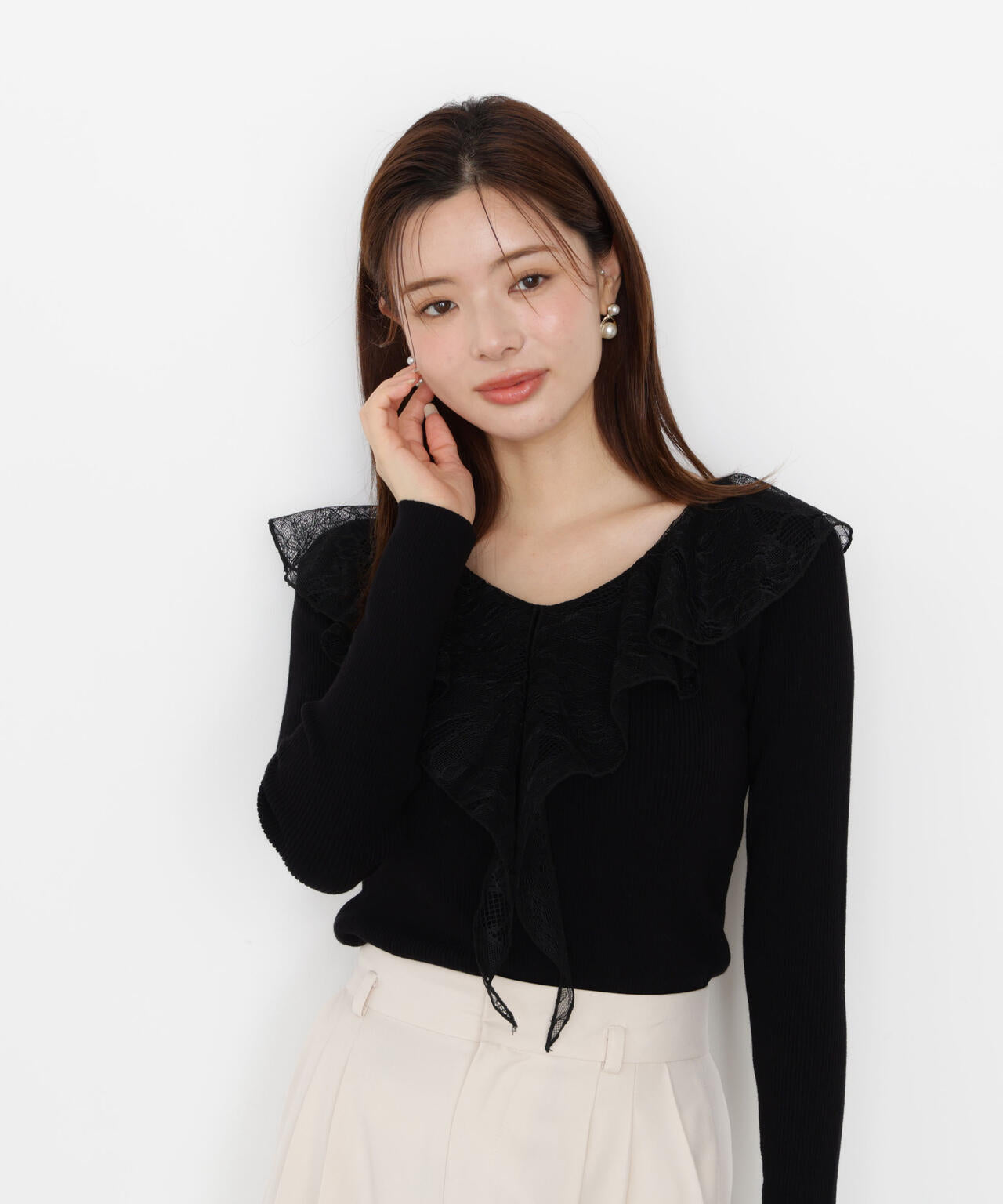 レースフリルニット