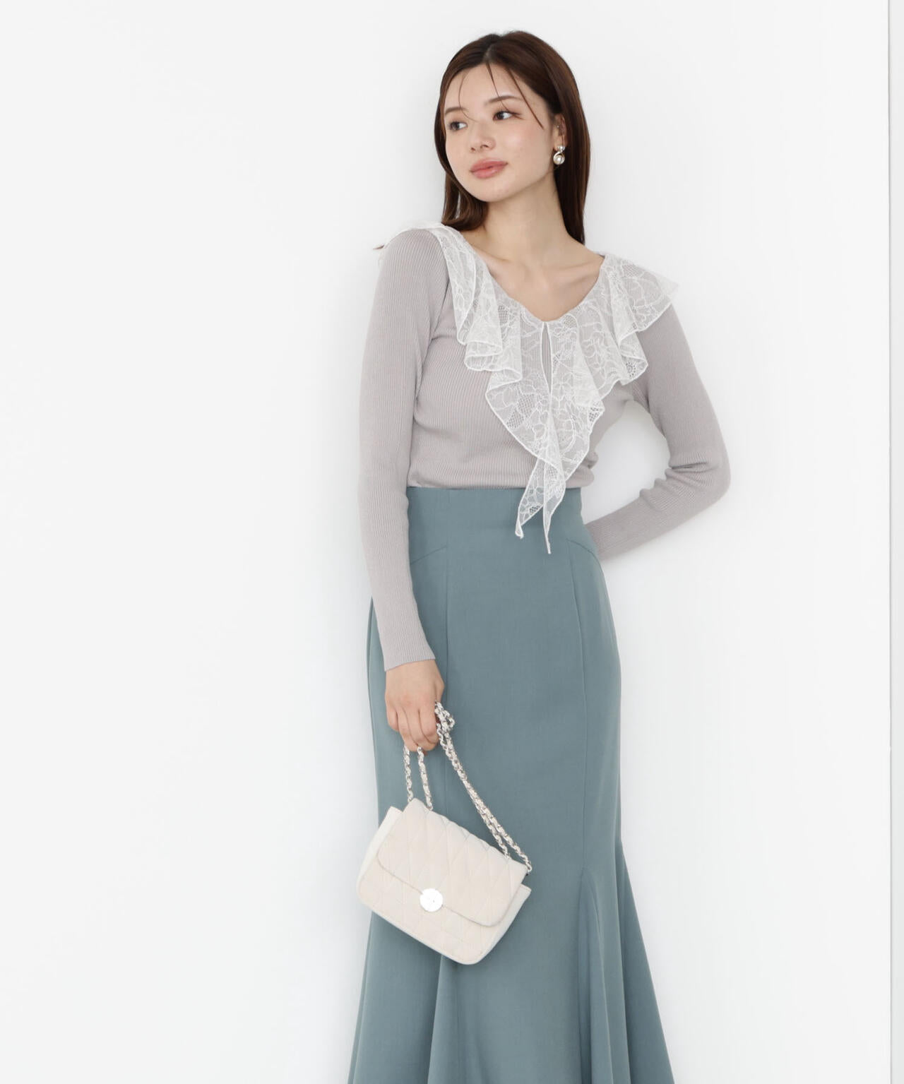 レースフリルニット