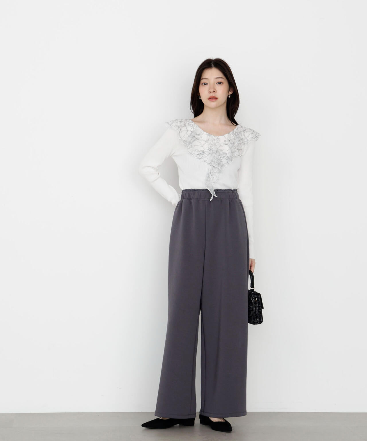 レースフリルニット