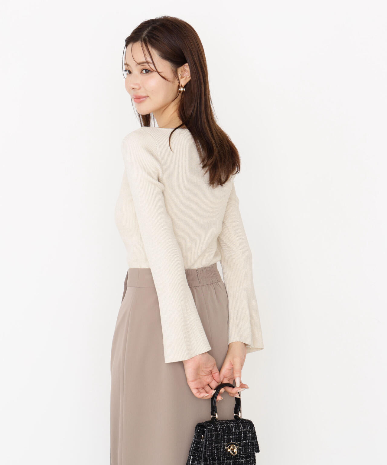 ＜ハンドウォッシャブル＞ニュアンスネックラメリブニット