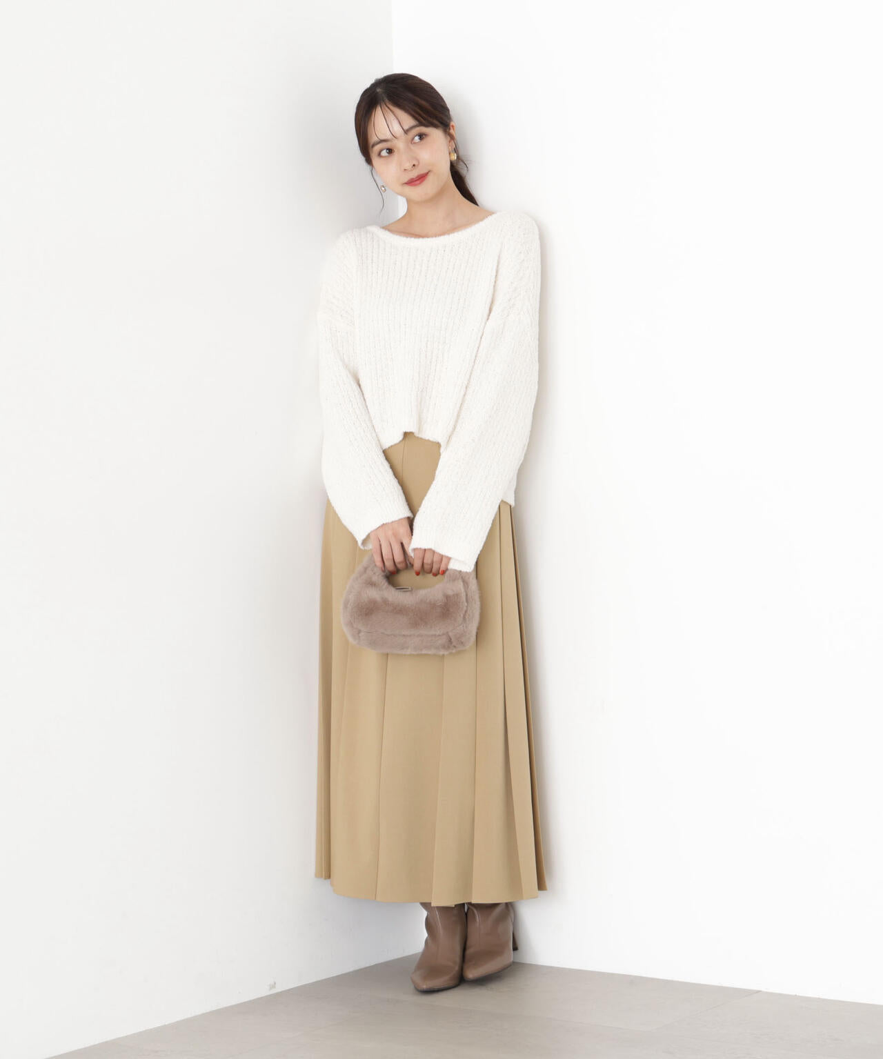 【松川星さん着用】フィルムモール短丈ニット