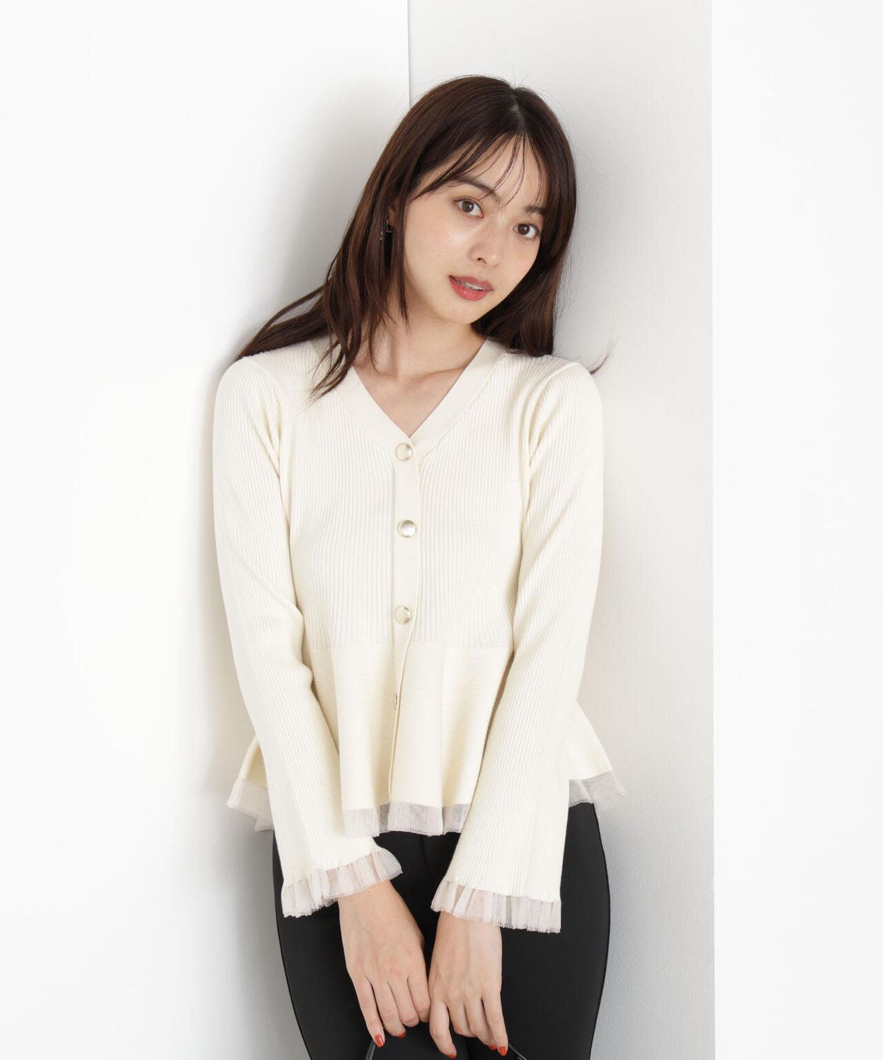 【松川星さん着用】シアー切り替えペプラムニット