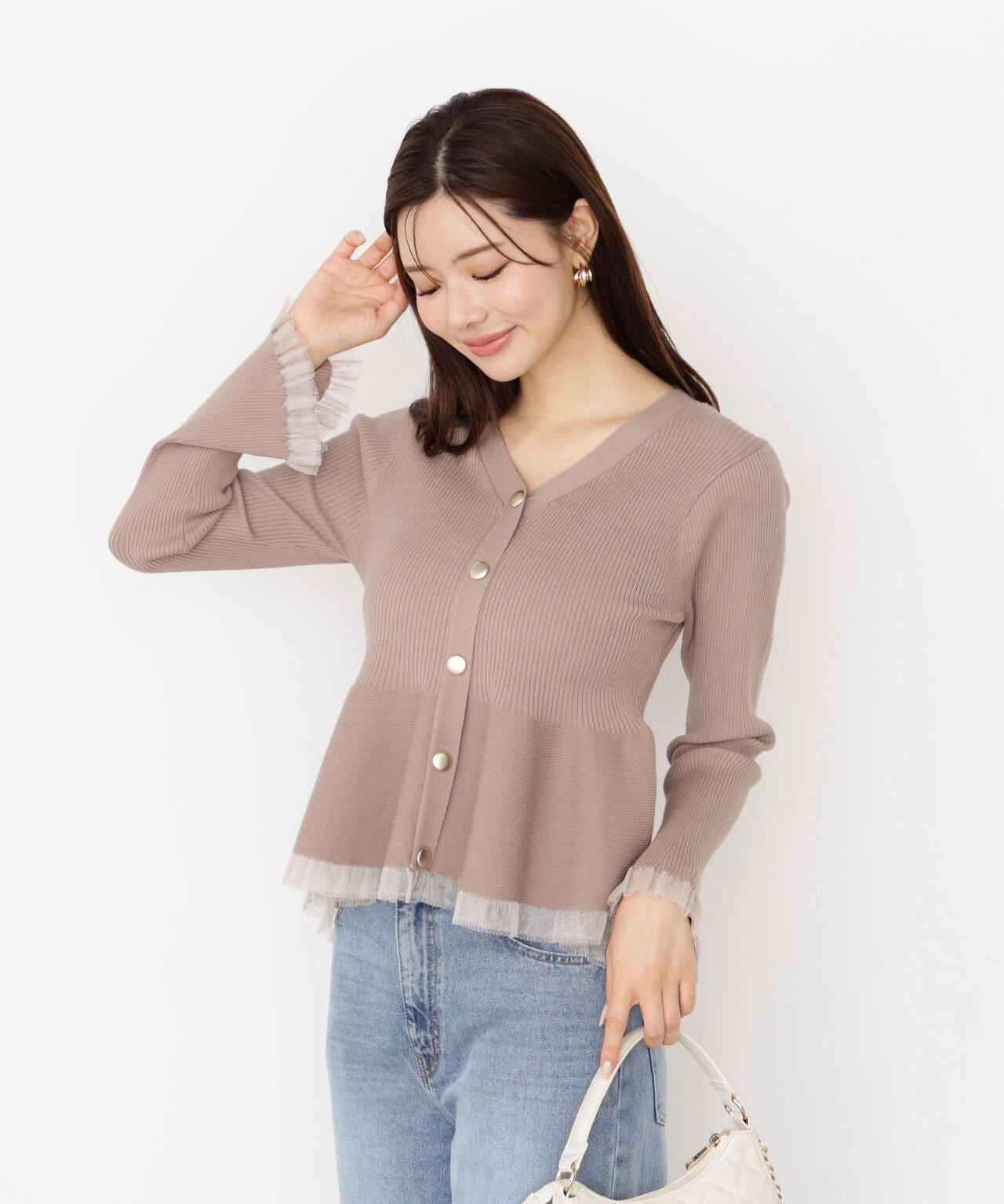 松川星さん着用】シアー切り替えペプラムニット | PROPORTION BODY