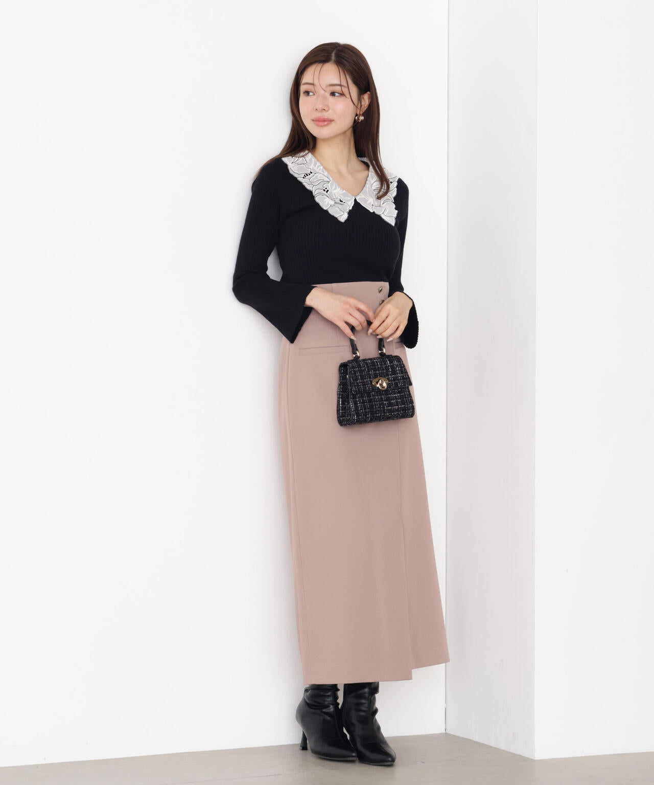 レース襟付きニット