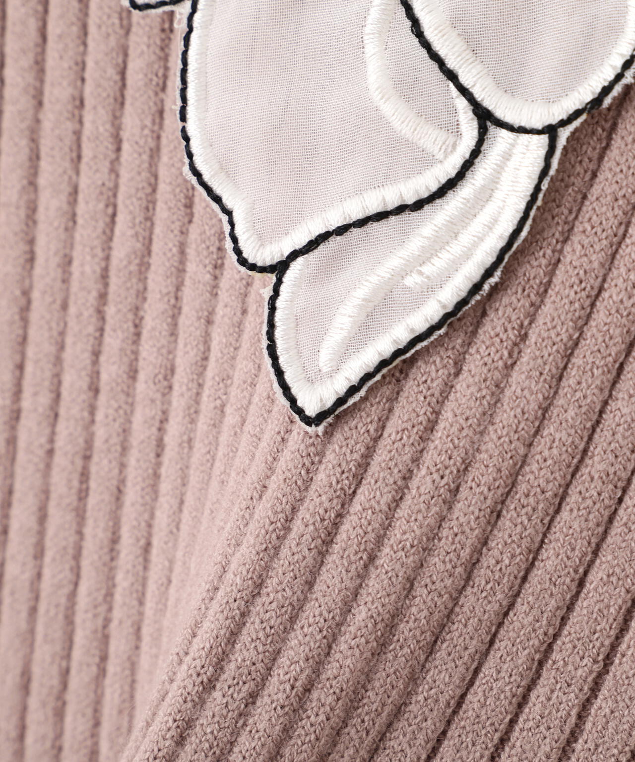 レース襟付きニット | PROPORTION BODY DRESSING