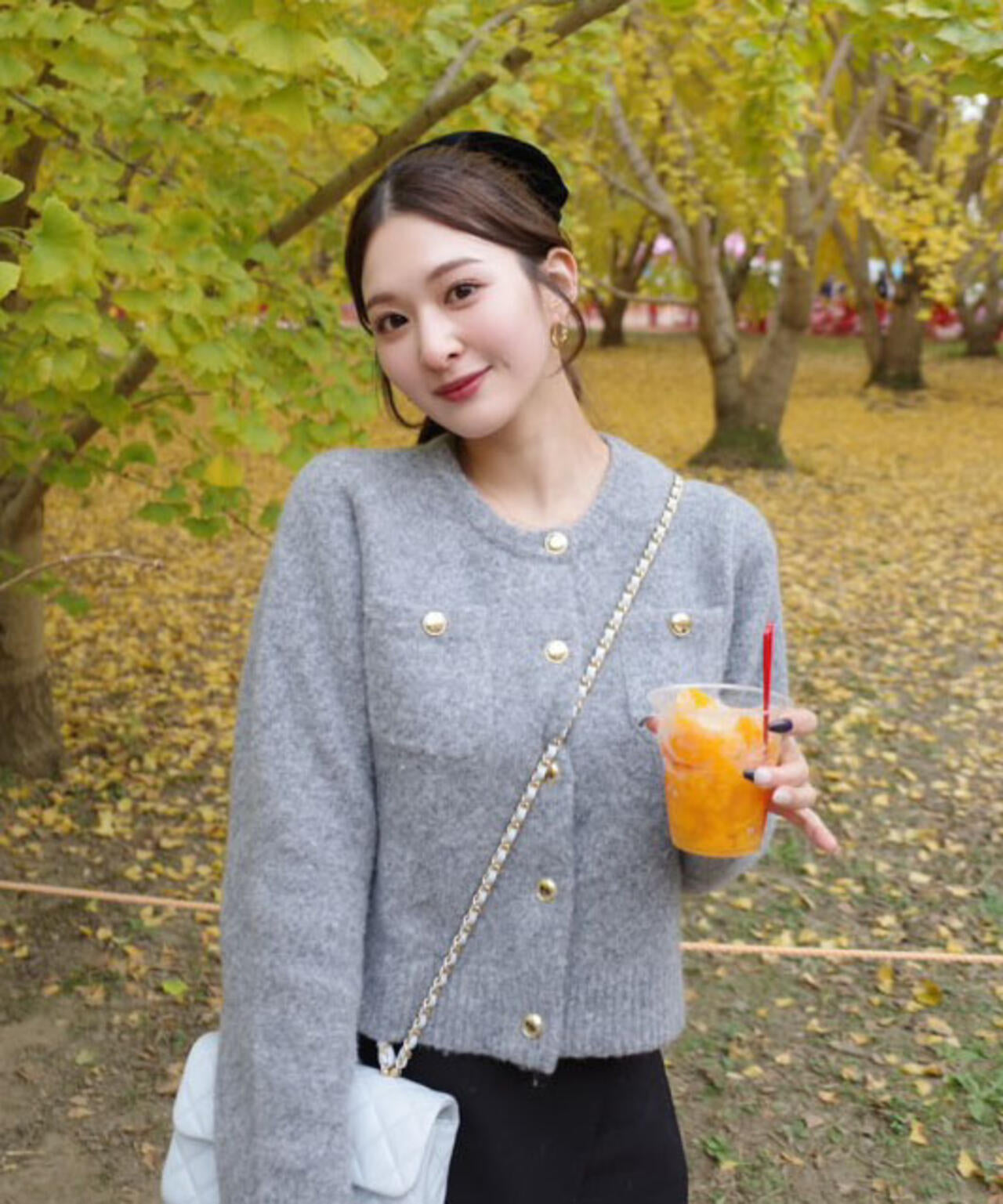 加藤栞さん着用】釦POINTウール混カーディガン | PROPORTION BODY