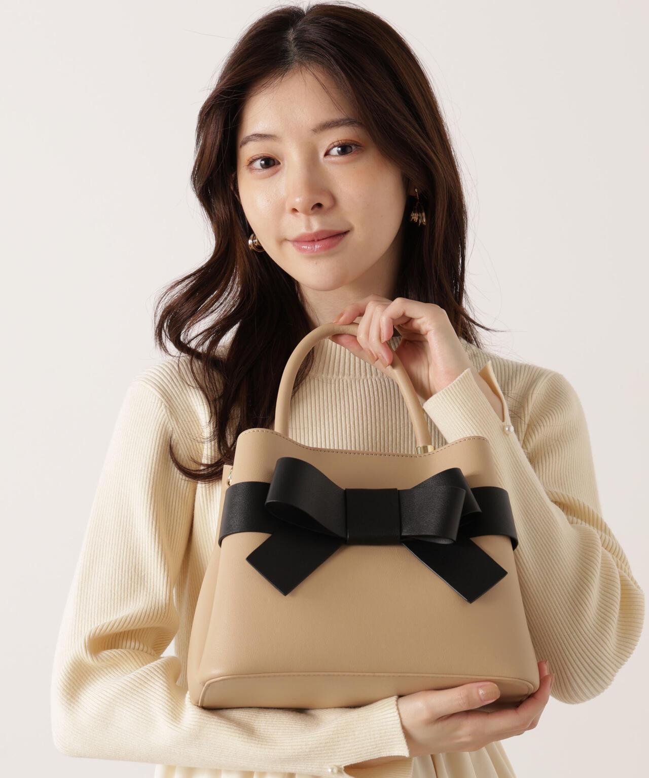 ドレナーシュ　プレミアビューティ  バンテージ AngelR [エンジェルアール] デコルテビジューチャームオープン