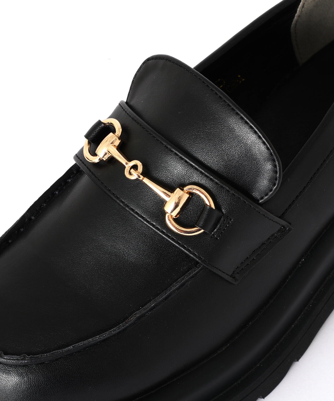 トラックソールローファー