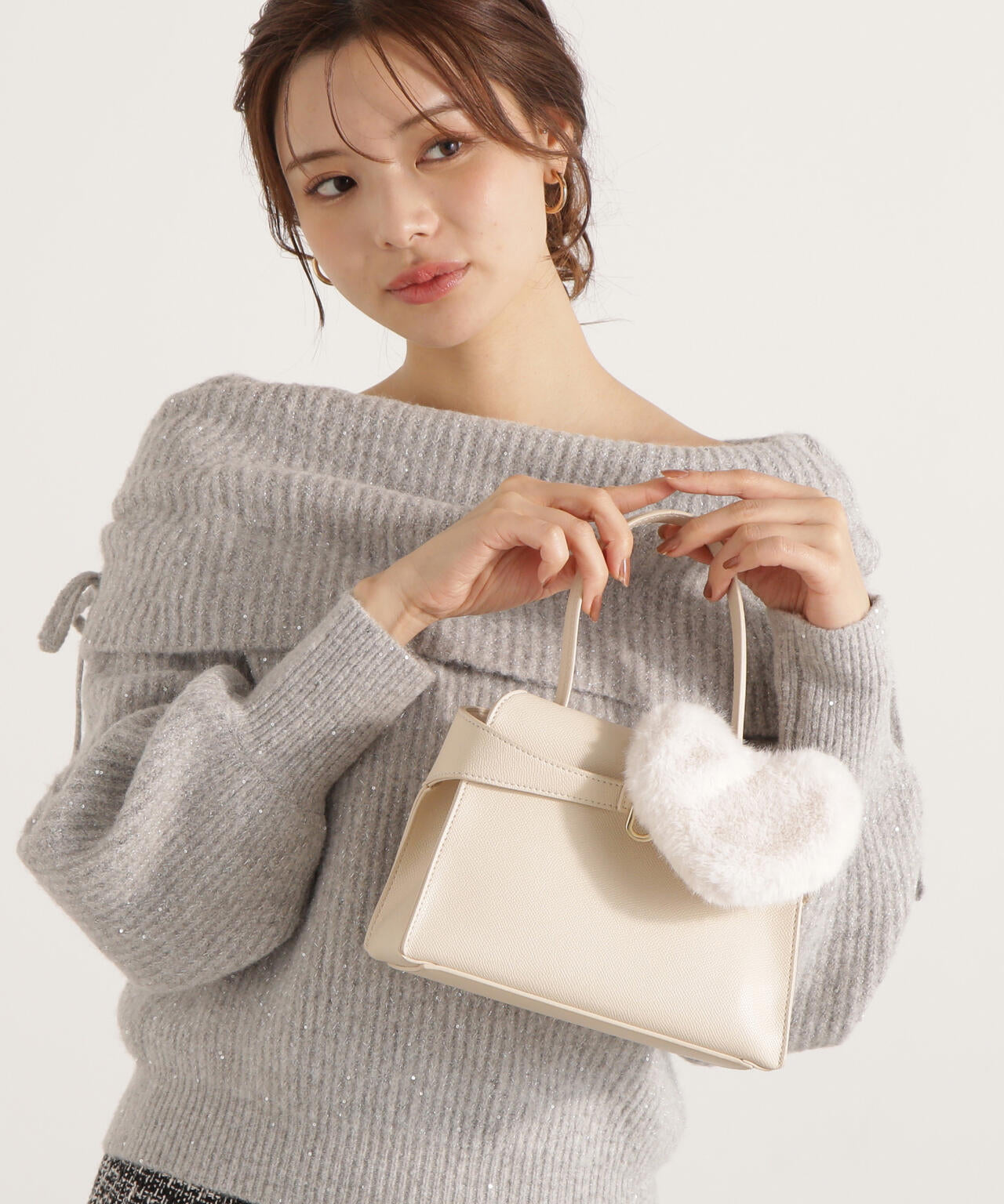 フェイクファーハートチャーム