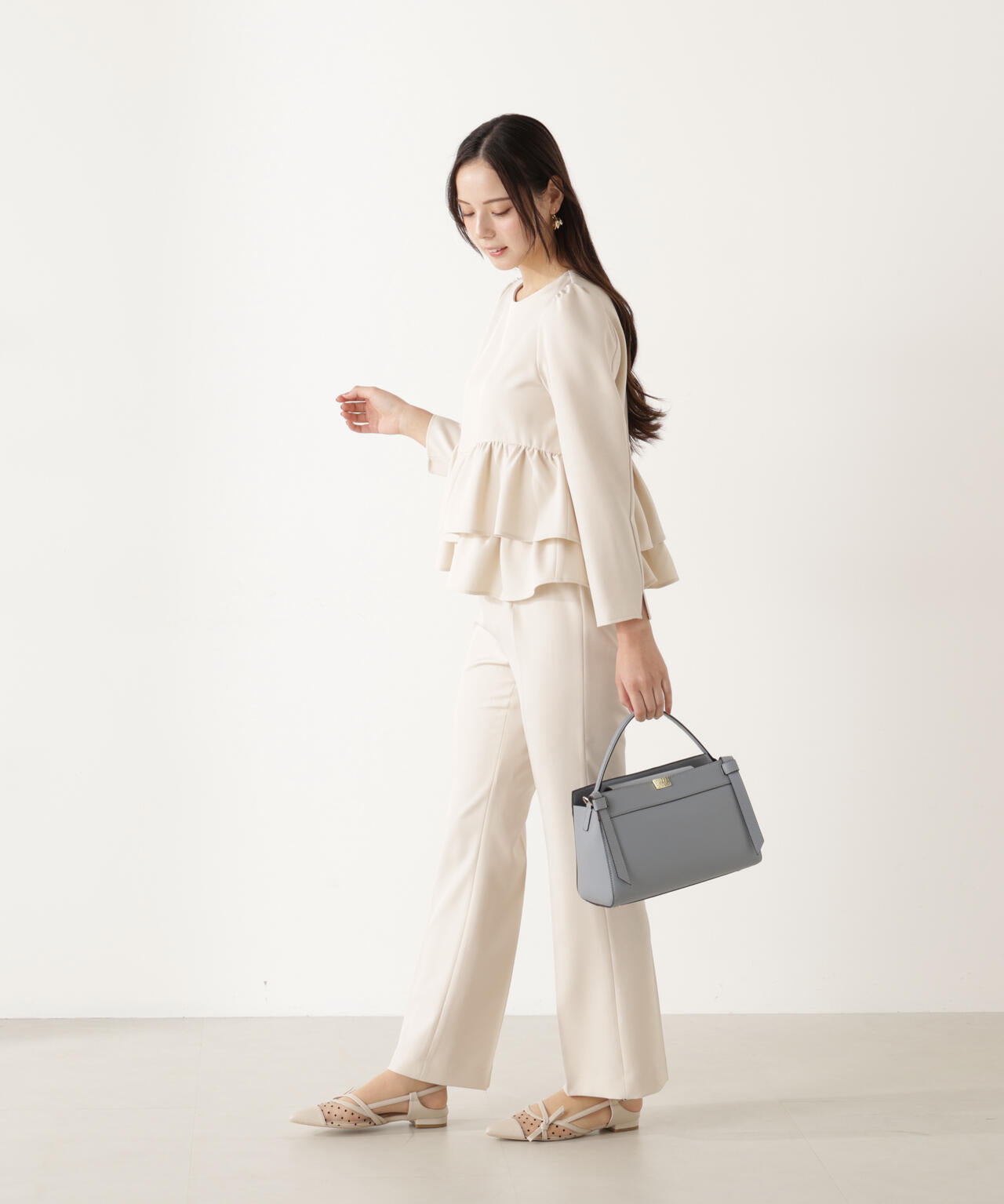 ランダムヘムペプラムブラウス