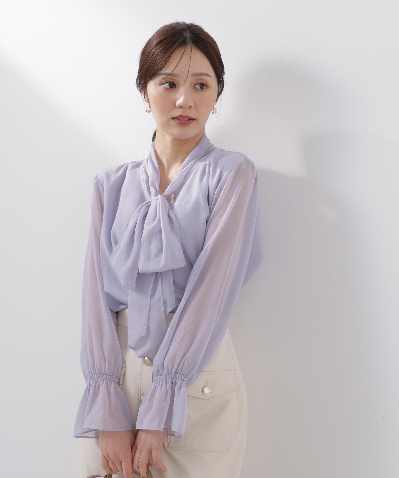 ビッグリボンブラウス