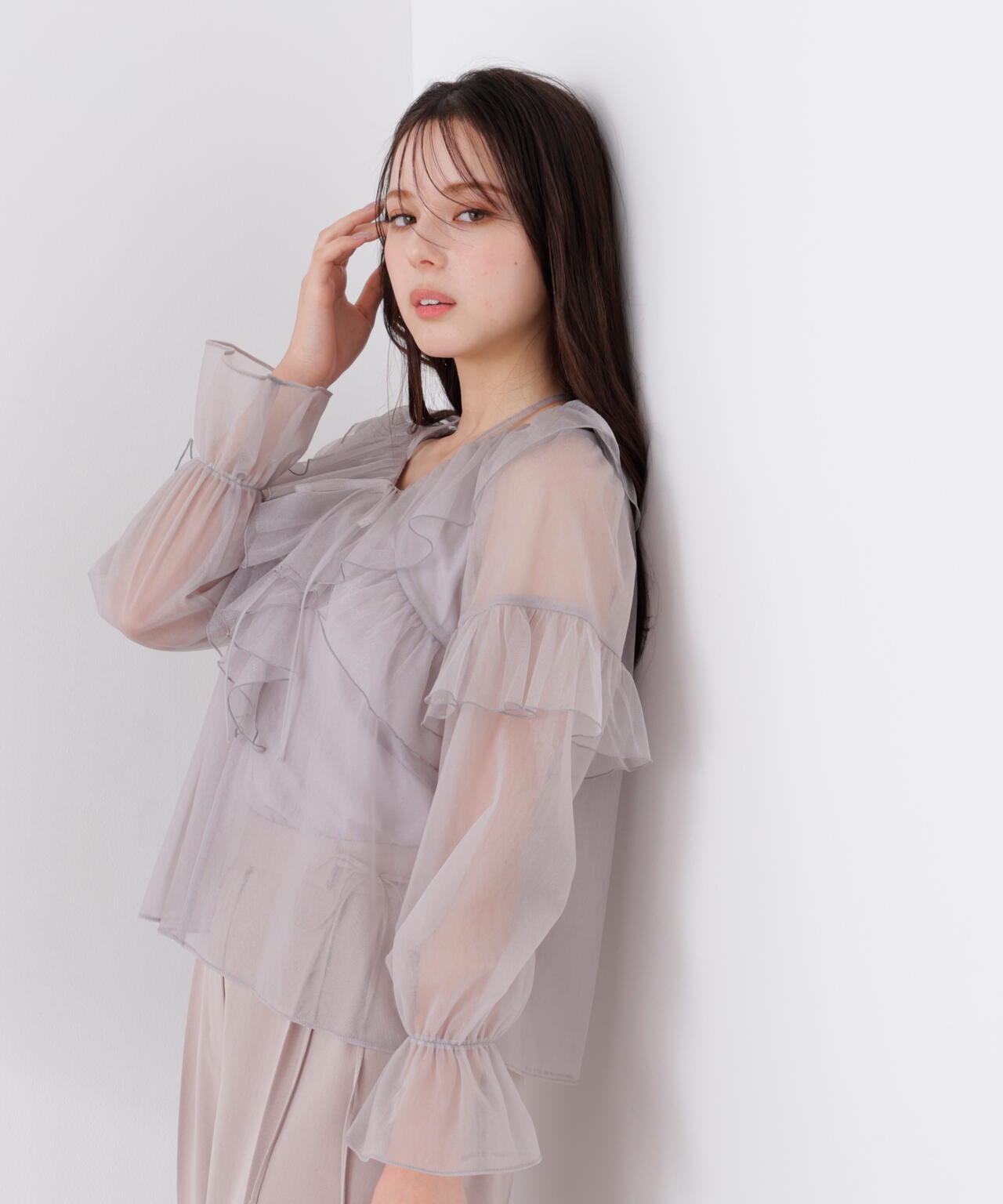 チュールラッフルブラウス【WEB・一部店舗限定】