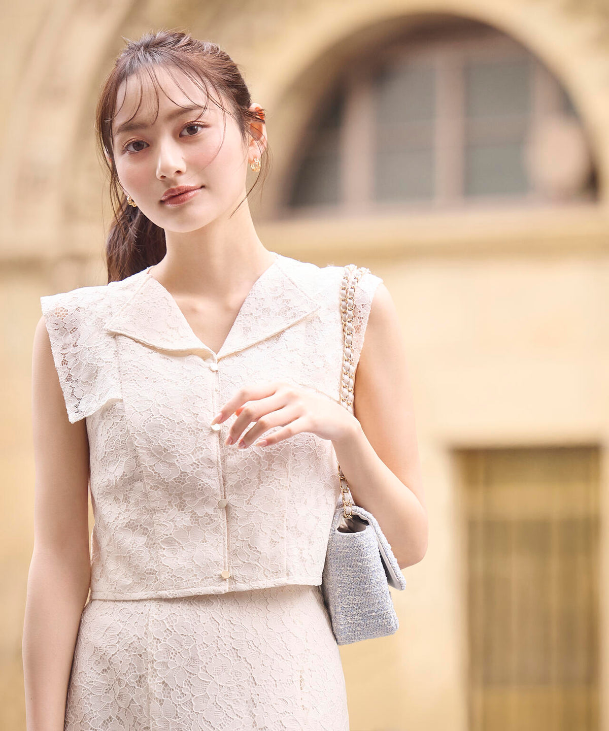 加藤栞さん着用＞衿付きレースブラウス | PROPORTION BODY DRESSING 