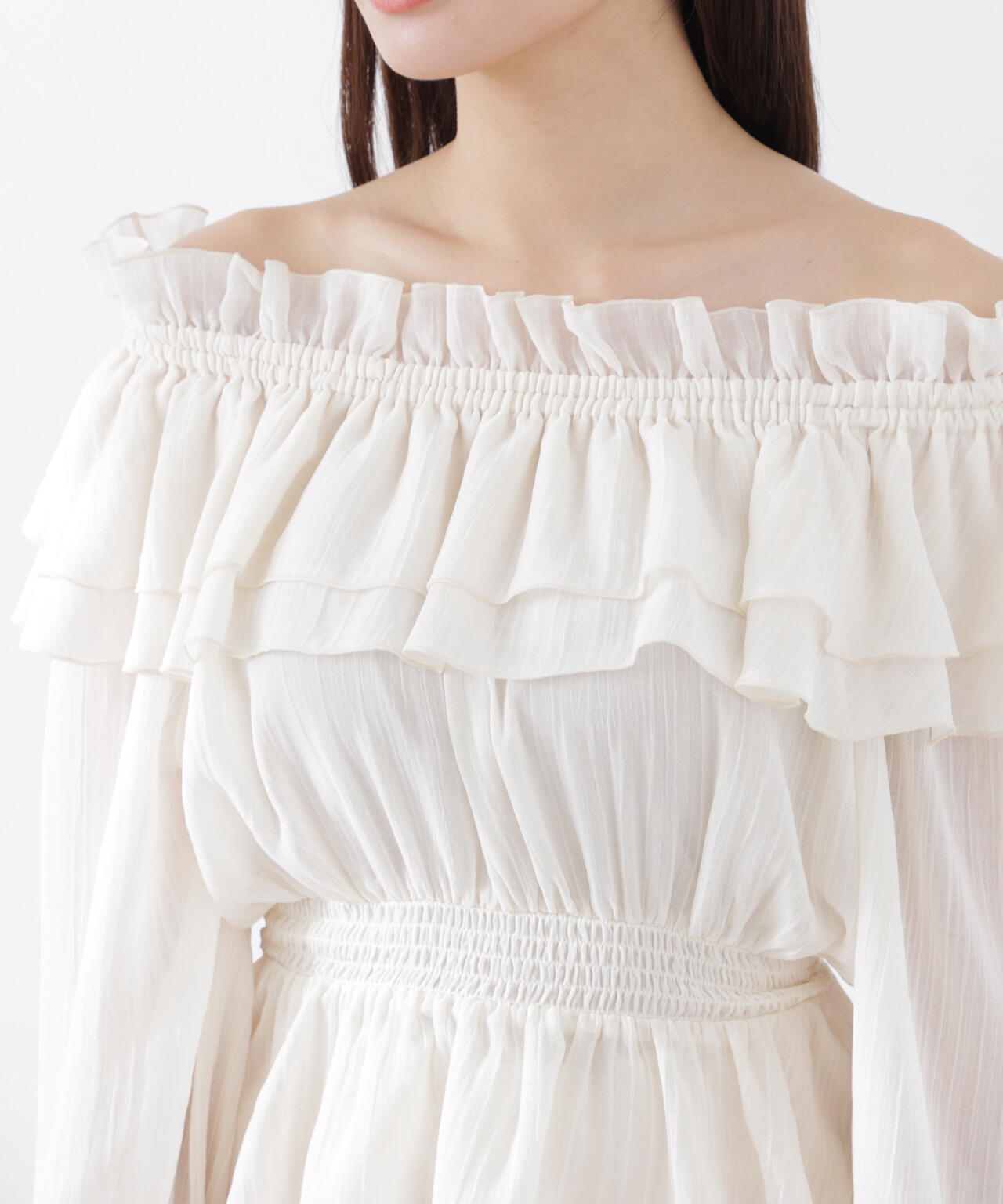 ＜ウォッシャブル＞《EDIT COLOGNE》オフショルシアーシャーリングブラウス【WEB・一部店舗限定】