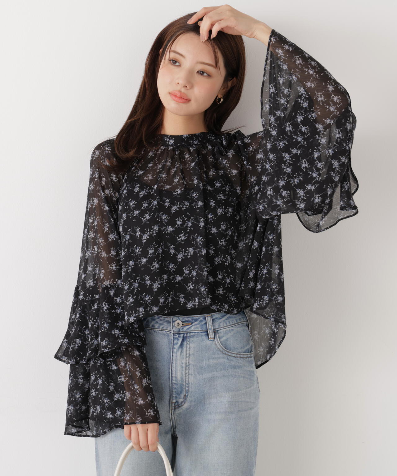 ＜ウォッシャブル＞〈a/mie〉ジョーゼットボリュームブラウス