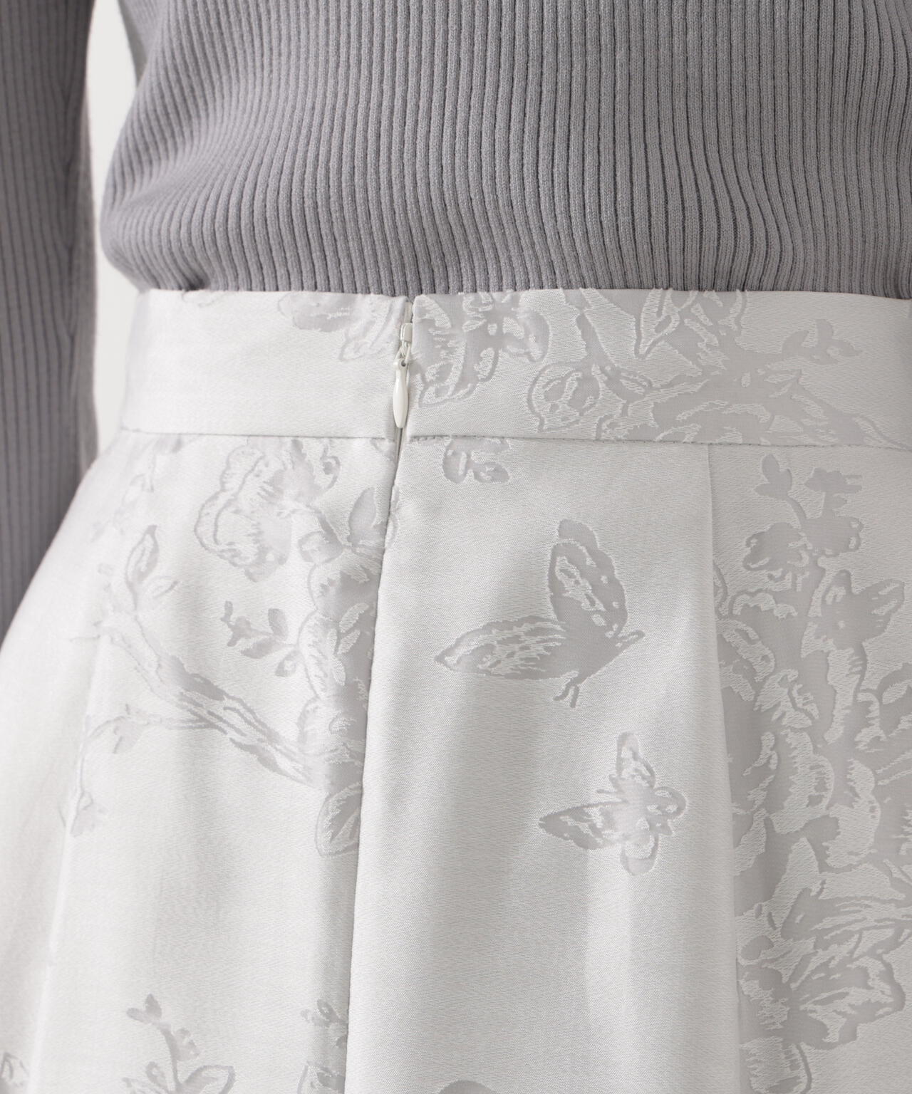 ハンカチーフヘムスカート