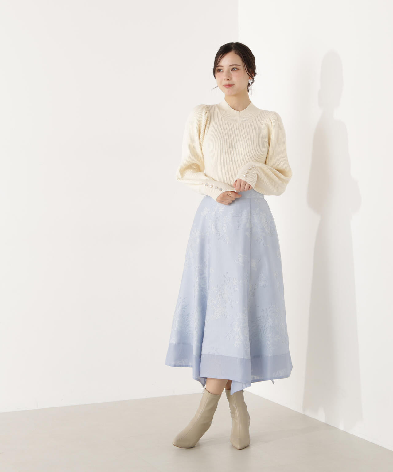 ハンカチーフヘムスカート