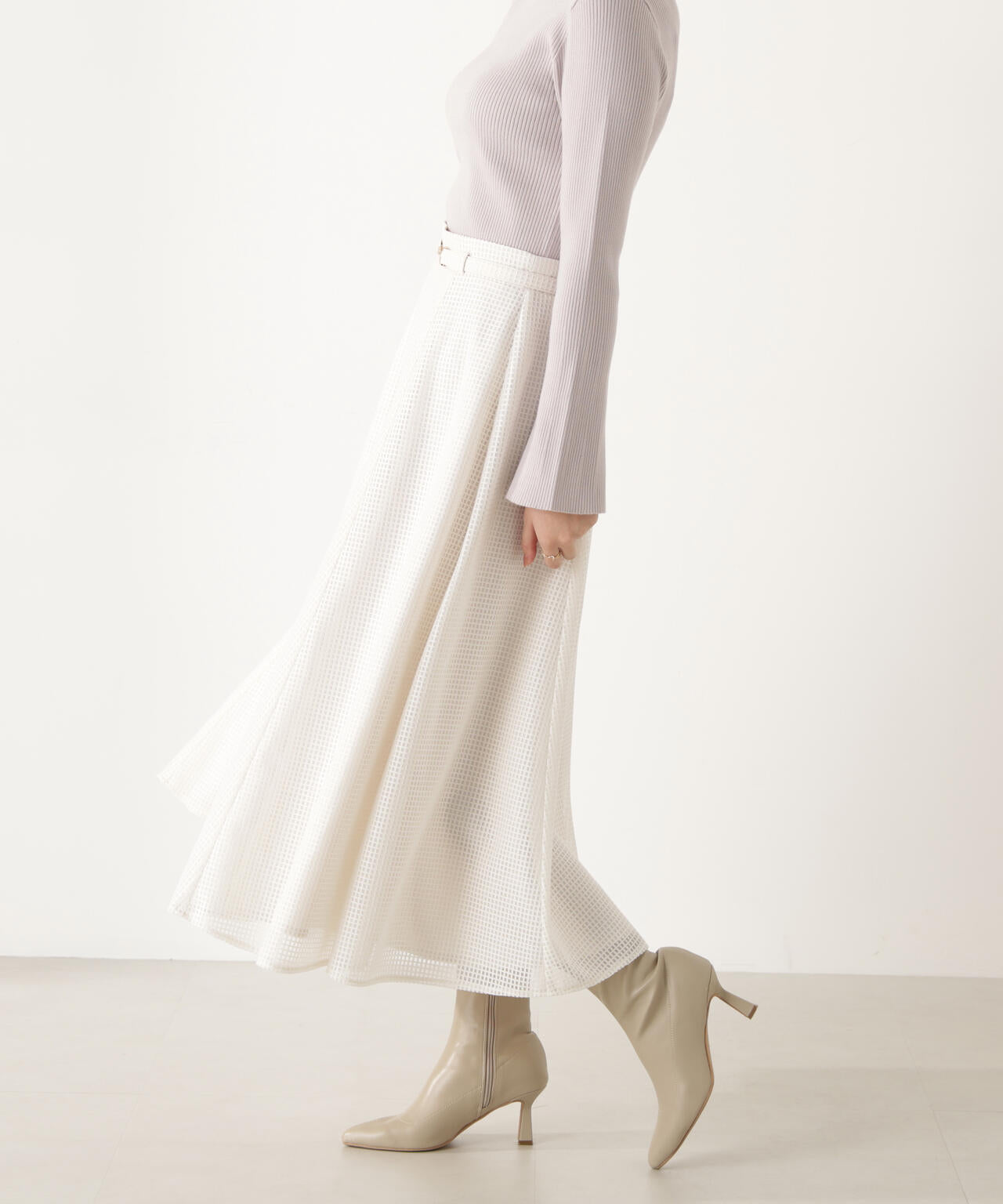 ビット付きシアーメッシュスカート