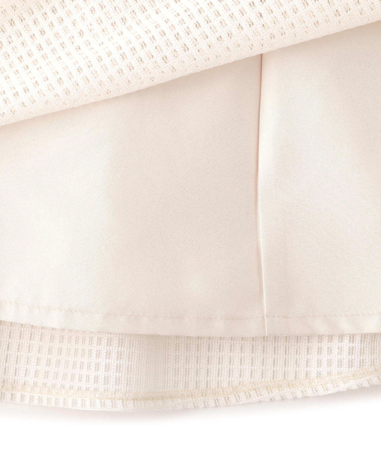 ビット付きシアーメッシュスカート