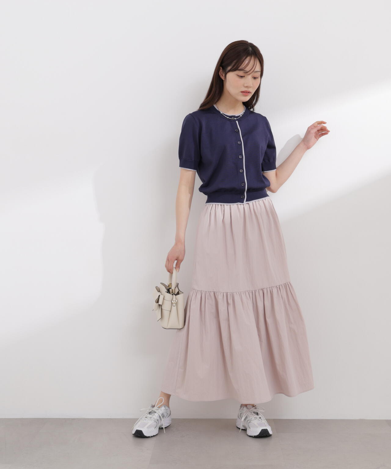 加藤栞さん着用＞タフタギャザースカート | PROPORTION BODY DRESSING