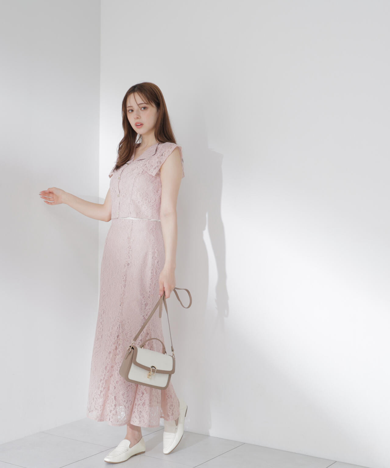 加藤栞さん着用＞レースマーメイドスカート | PROPORTION BODY