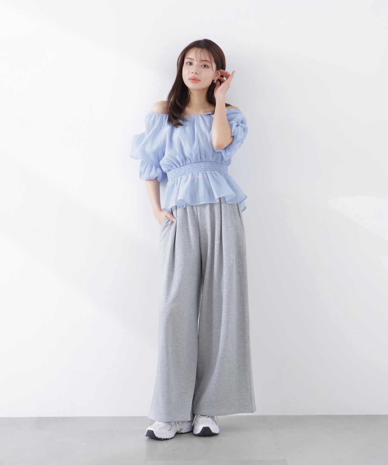 《EDIT COLOGNE》スウェットタックパンツ【WEB・一部店舗限定】