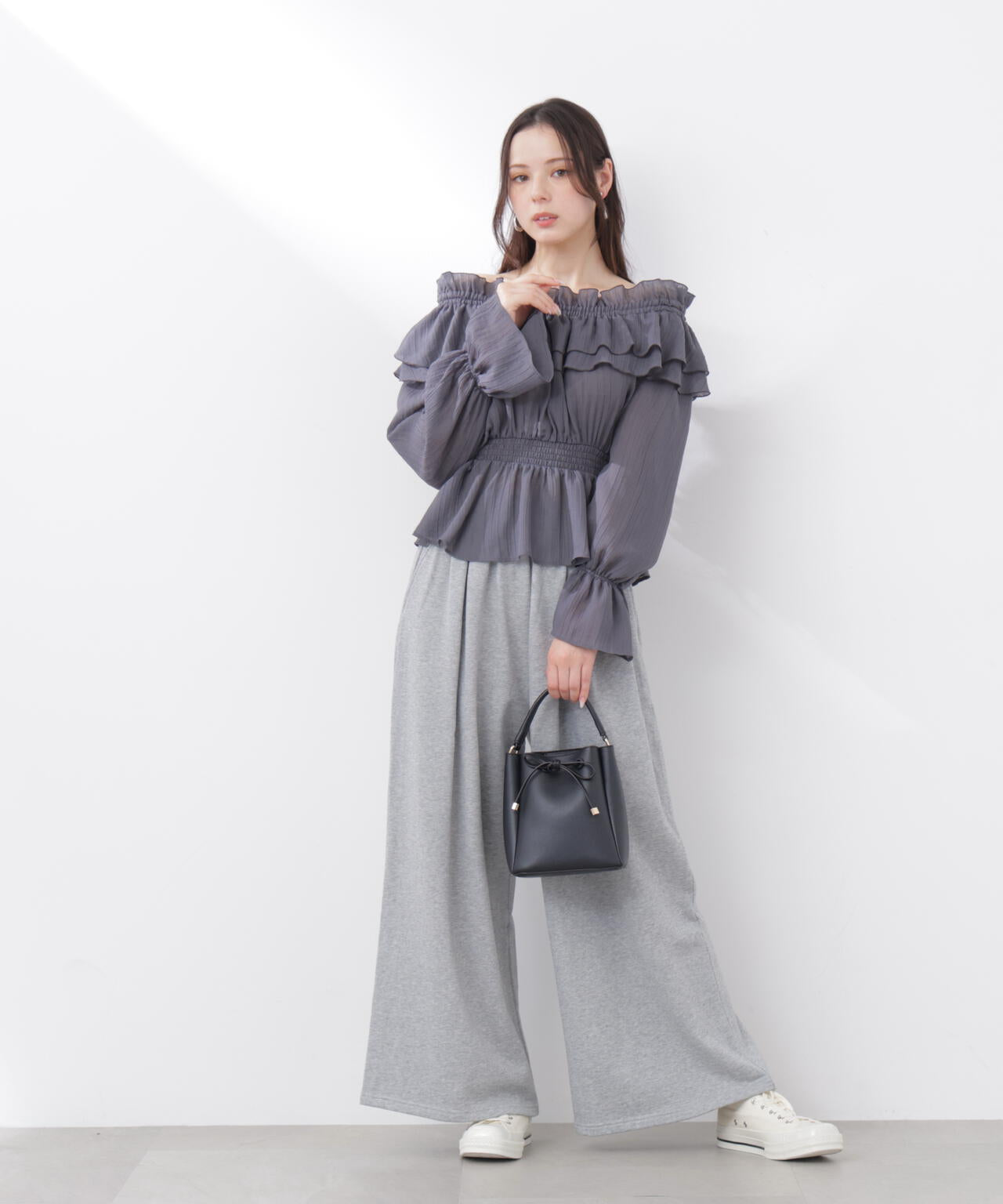 《EDIT COLOGNE》スウェットタックパンツ【WEB・一部店舗限定】