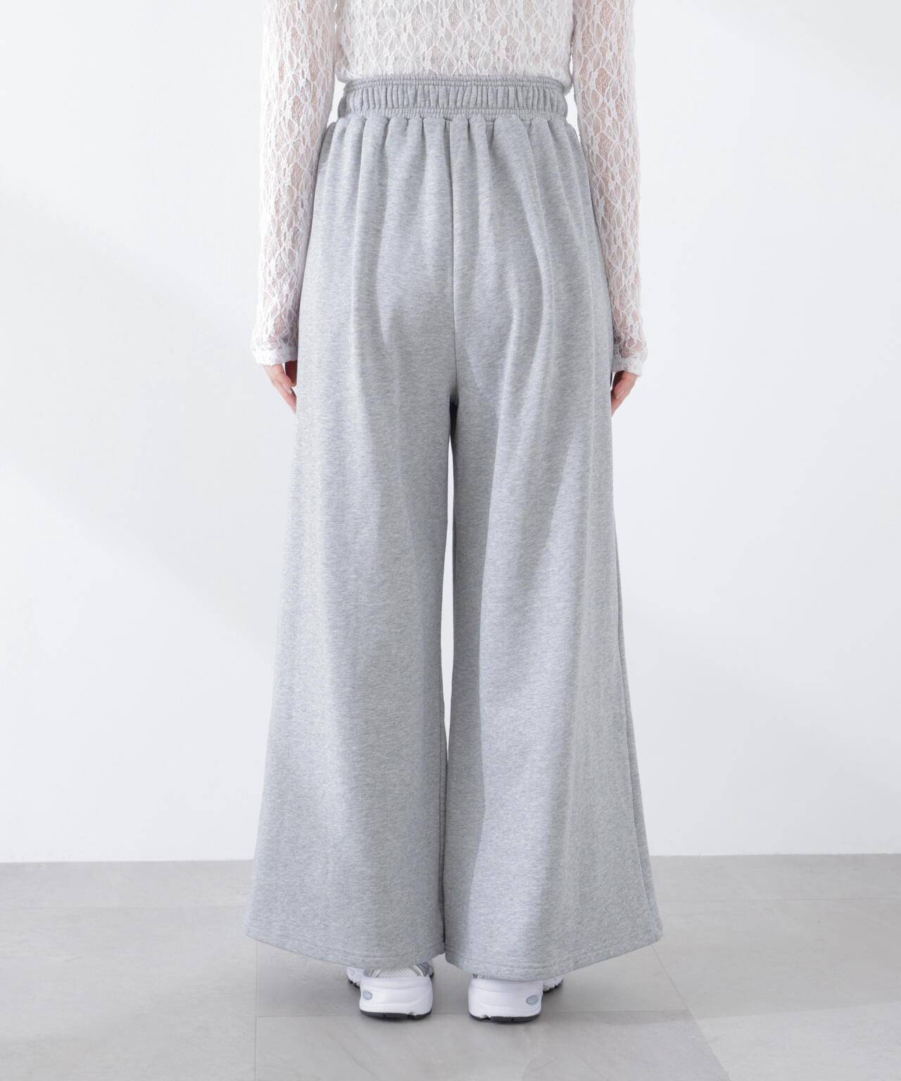 《EDIT COLOGNE》スウェットタックパンツ【WEB・一部店舗限定】