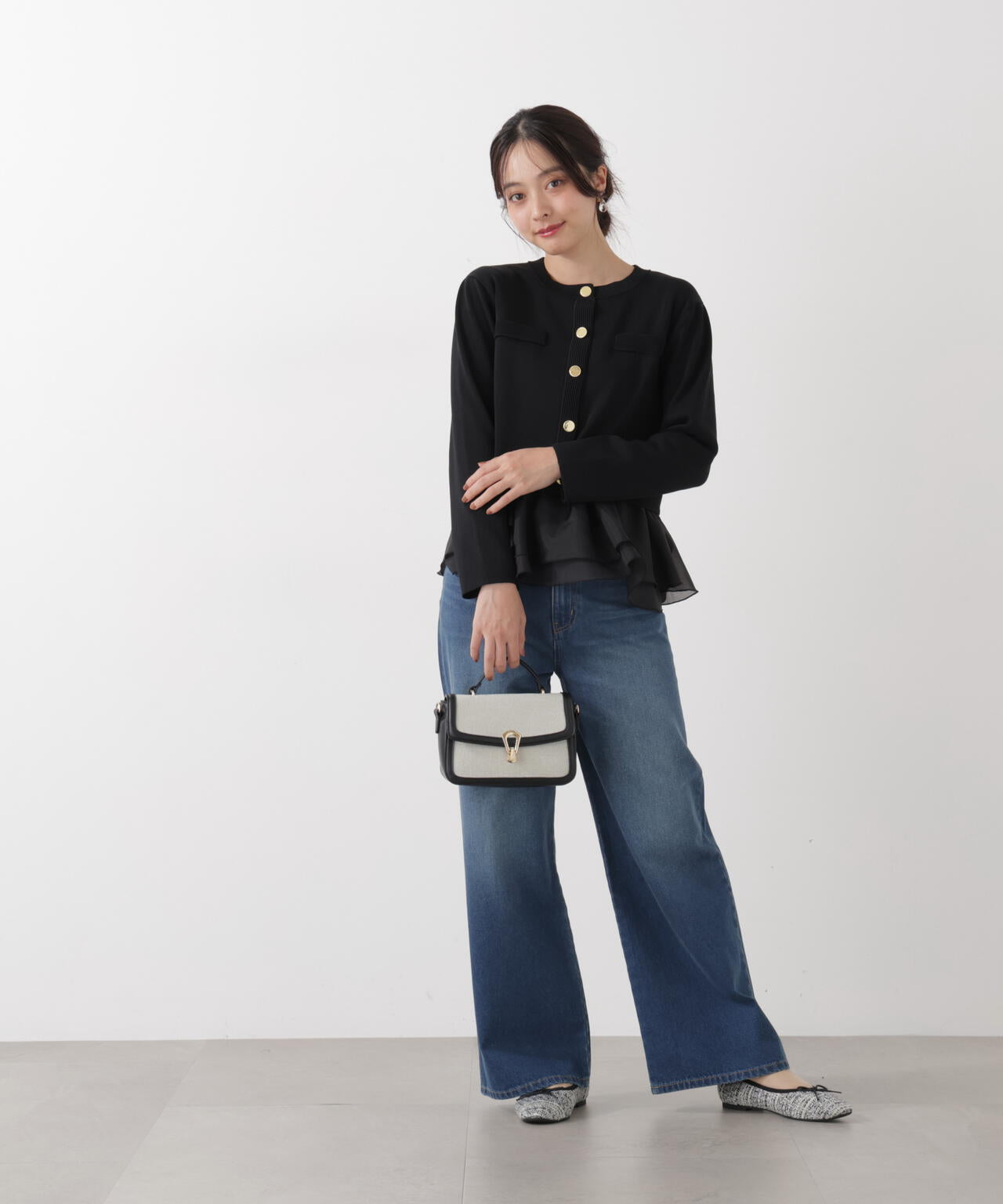 165cm B:82 W:59 H:86 S:25cm 着用サイズ：M