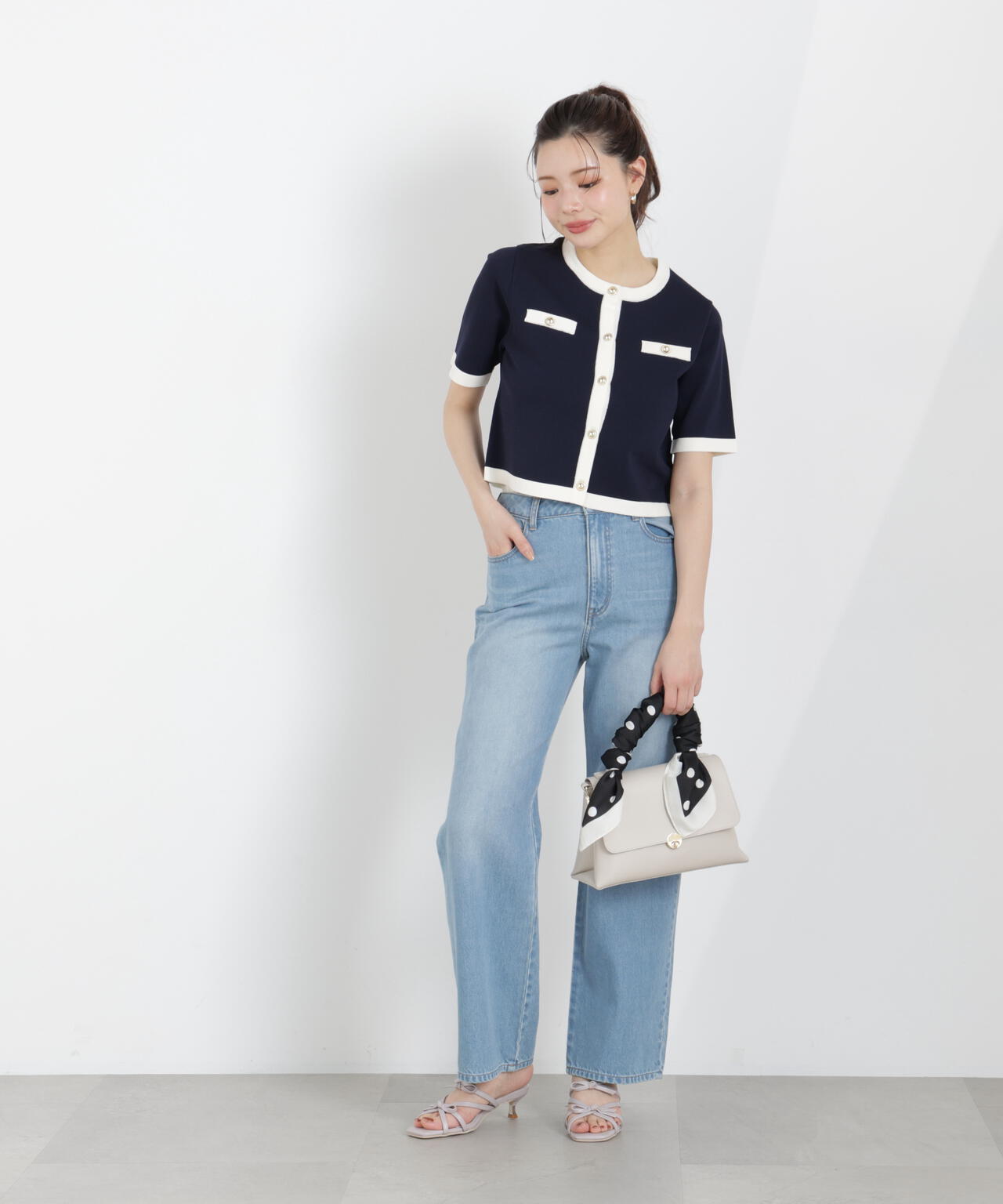 〈a/mie〉ソフトストレートデニム