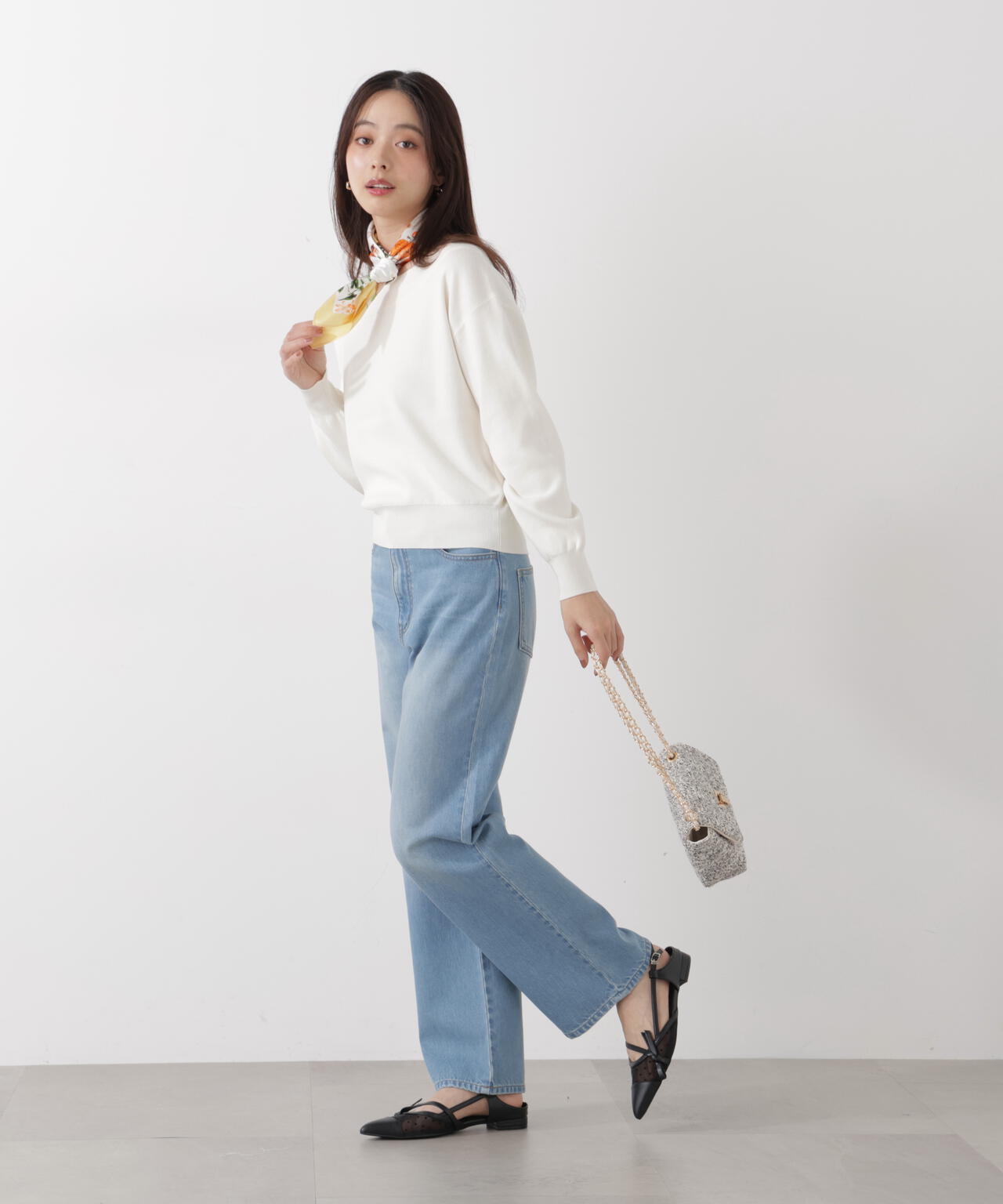 〈a/mie〉ソフトストレートデニム