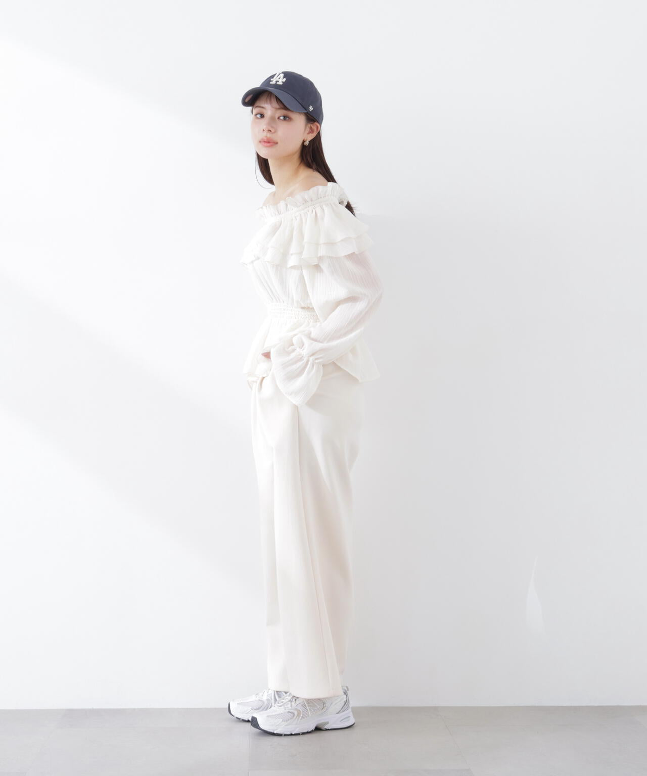 165cm B:82 W:59 H:86 S:25cm 着用サイズ：M