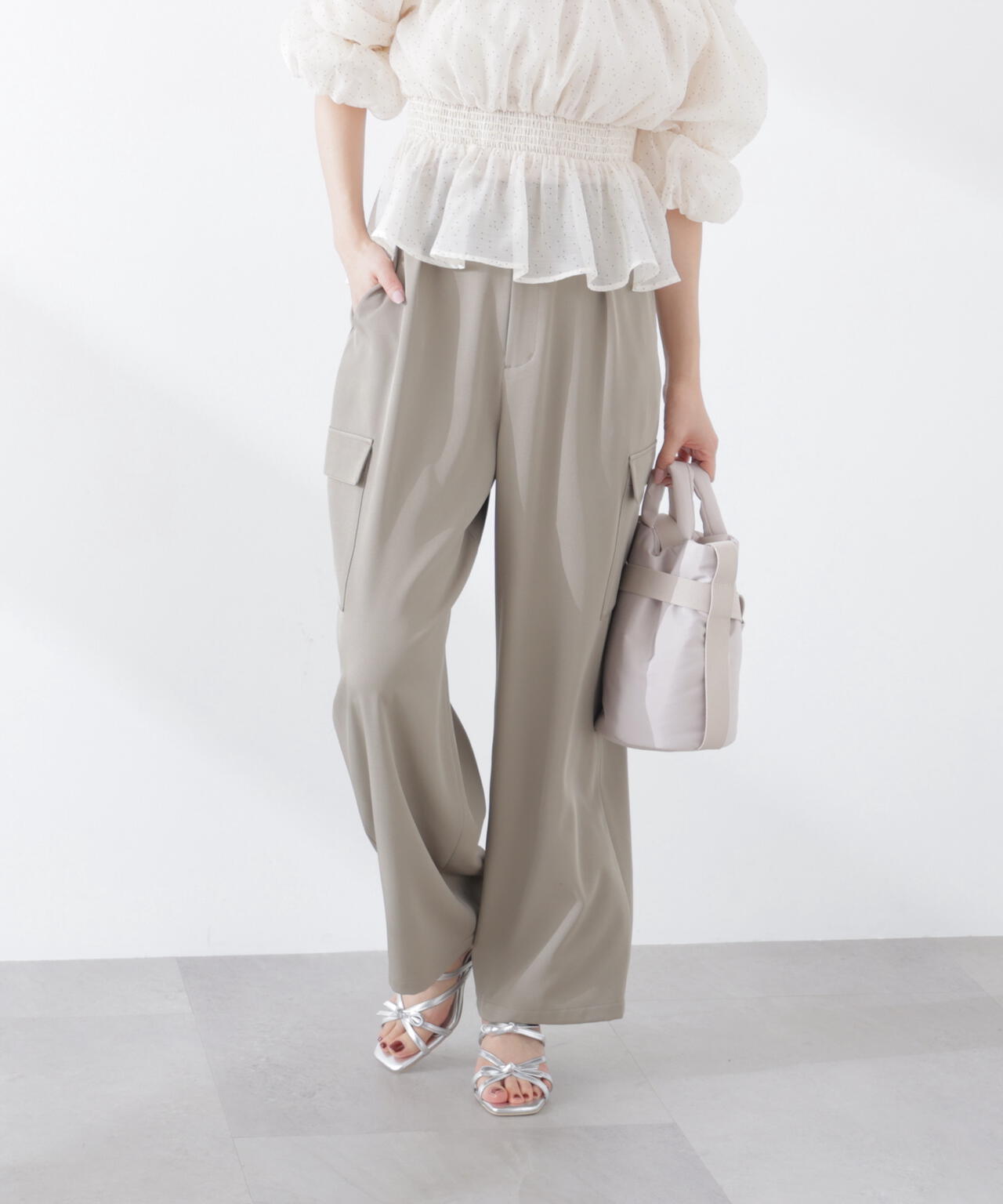 〈a/mie〉カーゴパンツ