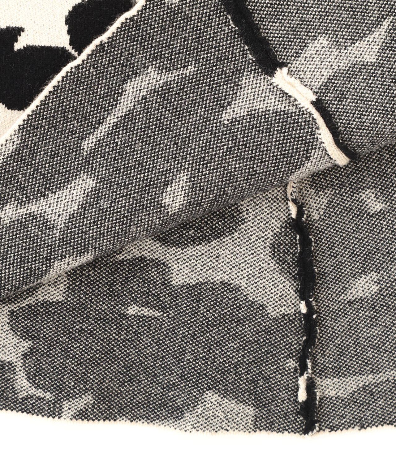 ジャガードフラワーニットワンピース